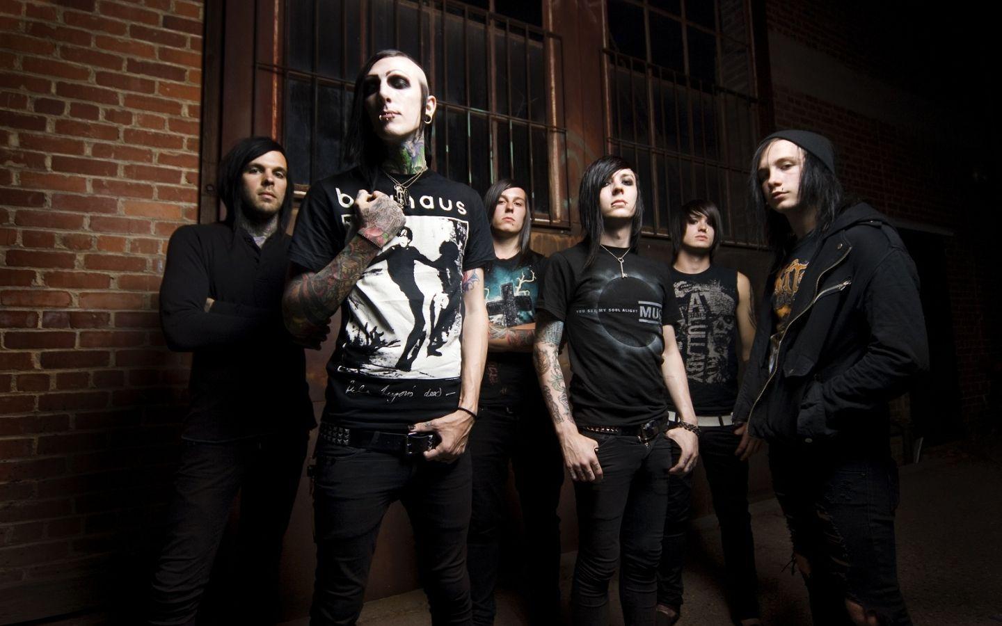 Altwall: Скачать Motionless In White wallpapers