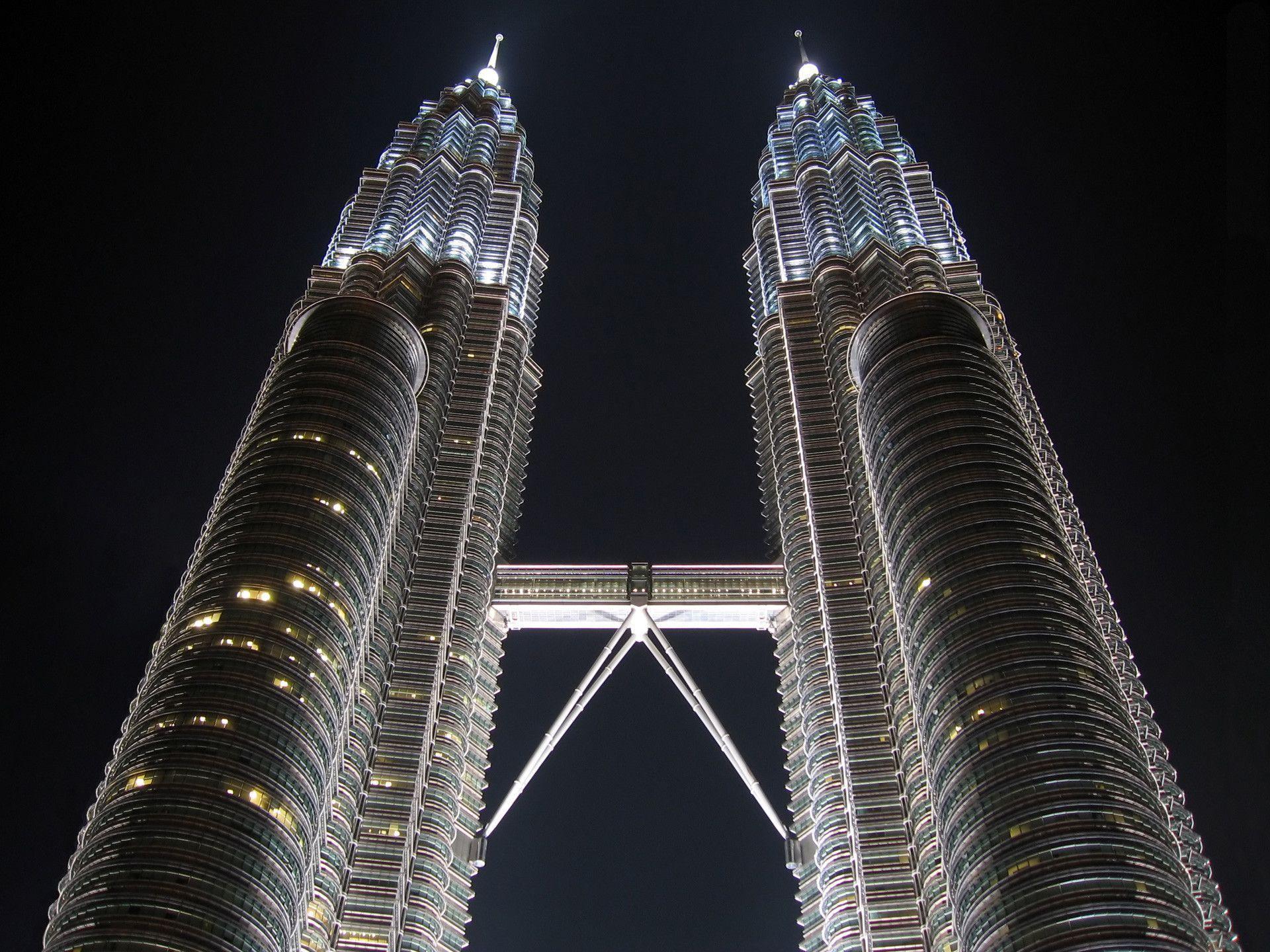 Petronas Towers Wallpaper Picture