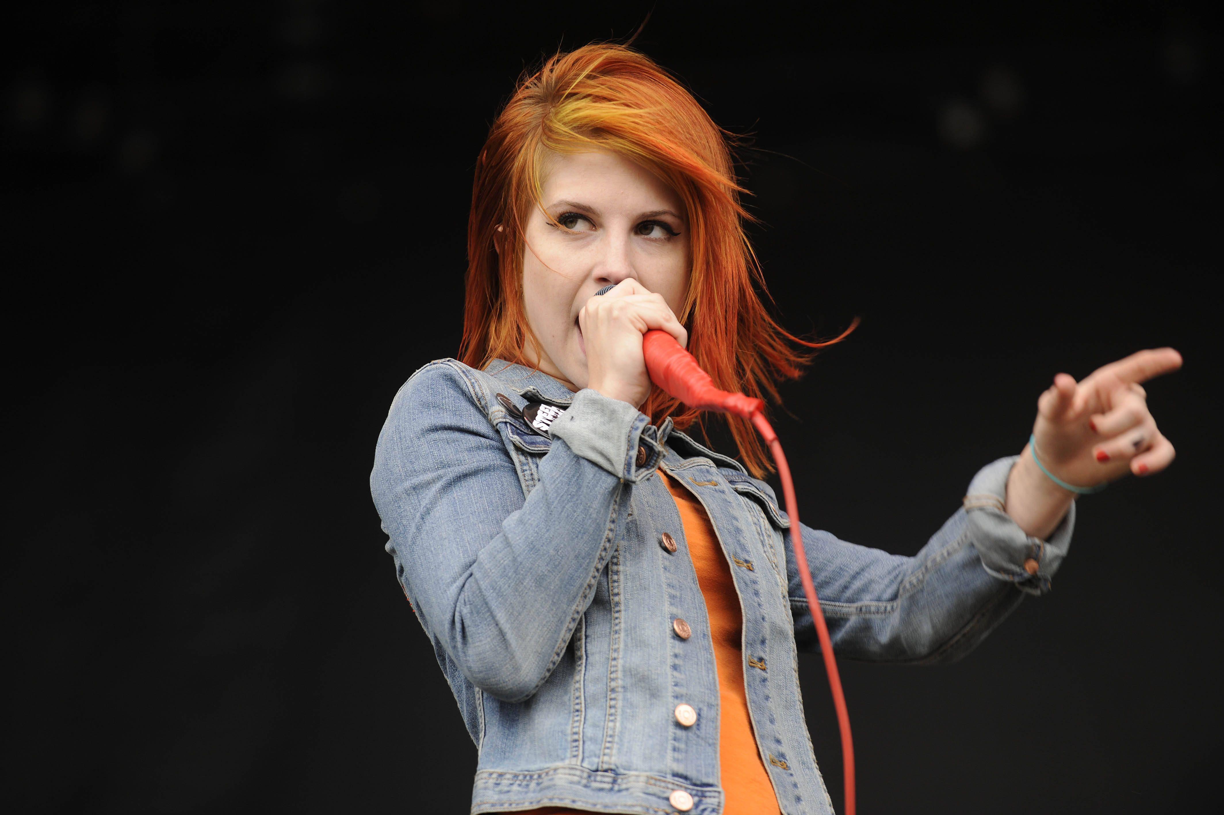 Hayley Williams Wallpapers - Wallpaper Cave