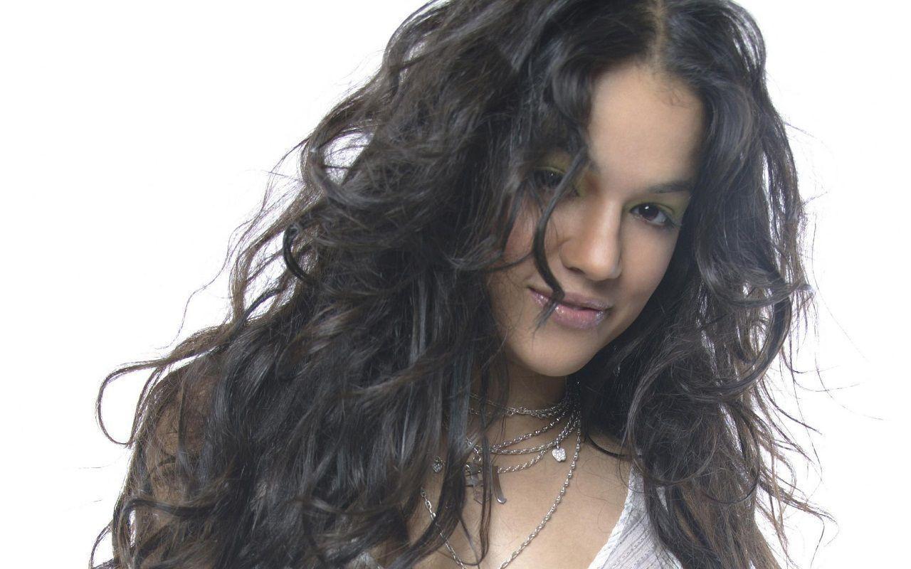 Beautiful Michelle Rodriguez Image 02. hdwallpaper