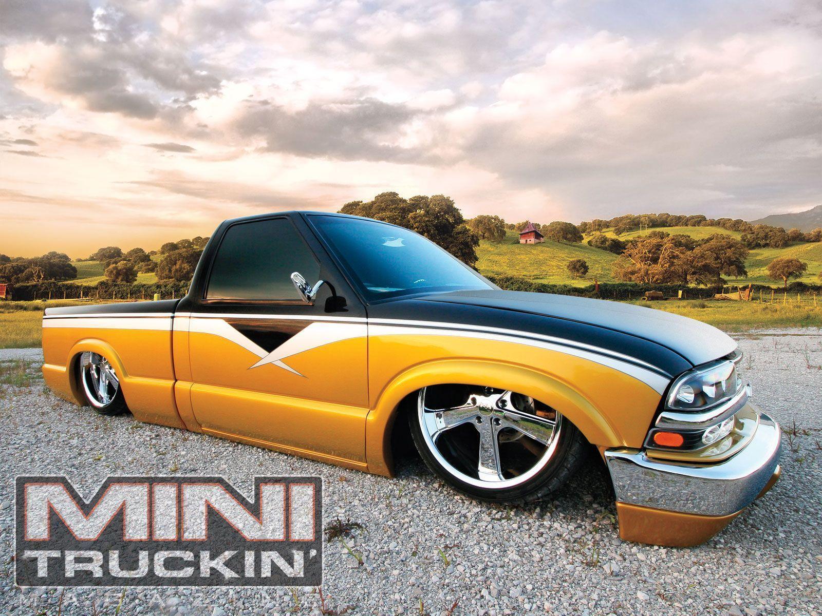 Mini Truckin Wallpaper December 2011 1999 Chevy S10 Front Angle