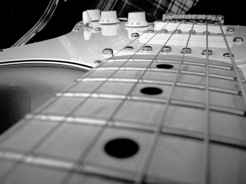Download Fender P Bass Wallpaper 2560x1440 #