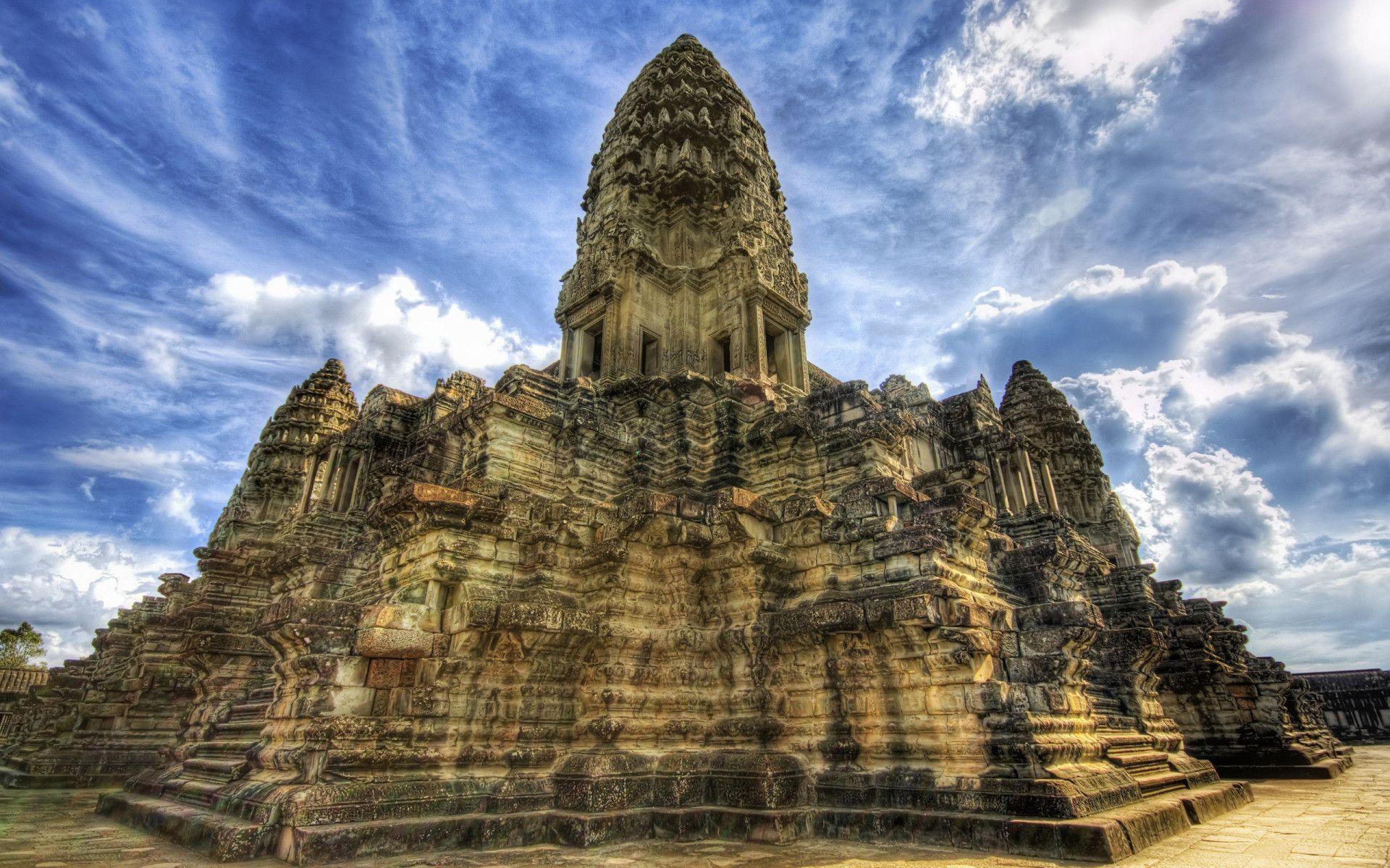 Temple in Angkor Wat widescreen wallpaper. Wide