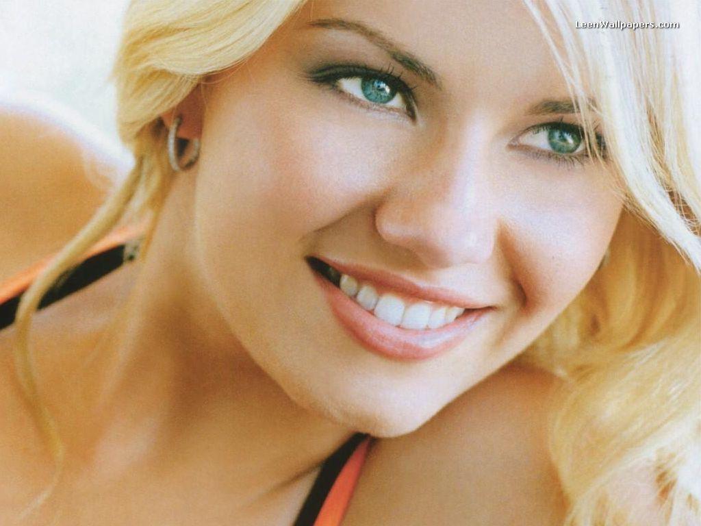 Elisha Cuthbert Wallpaper. Movie HD Wallpaper