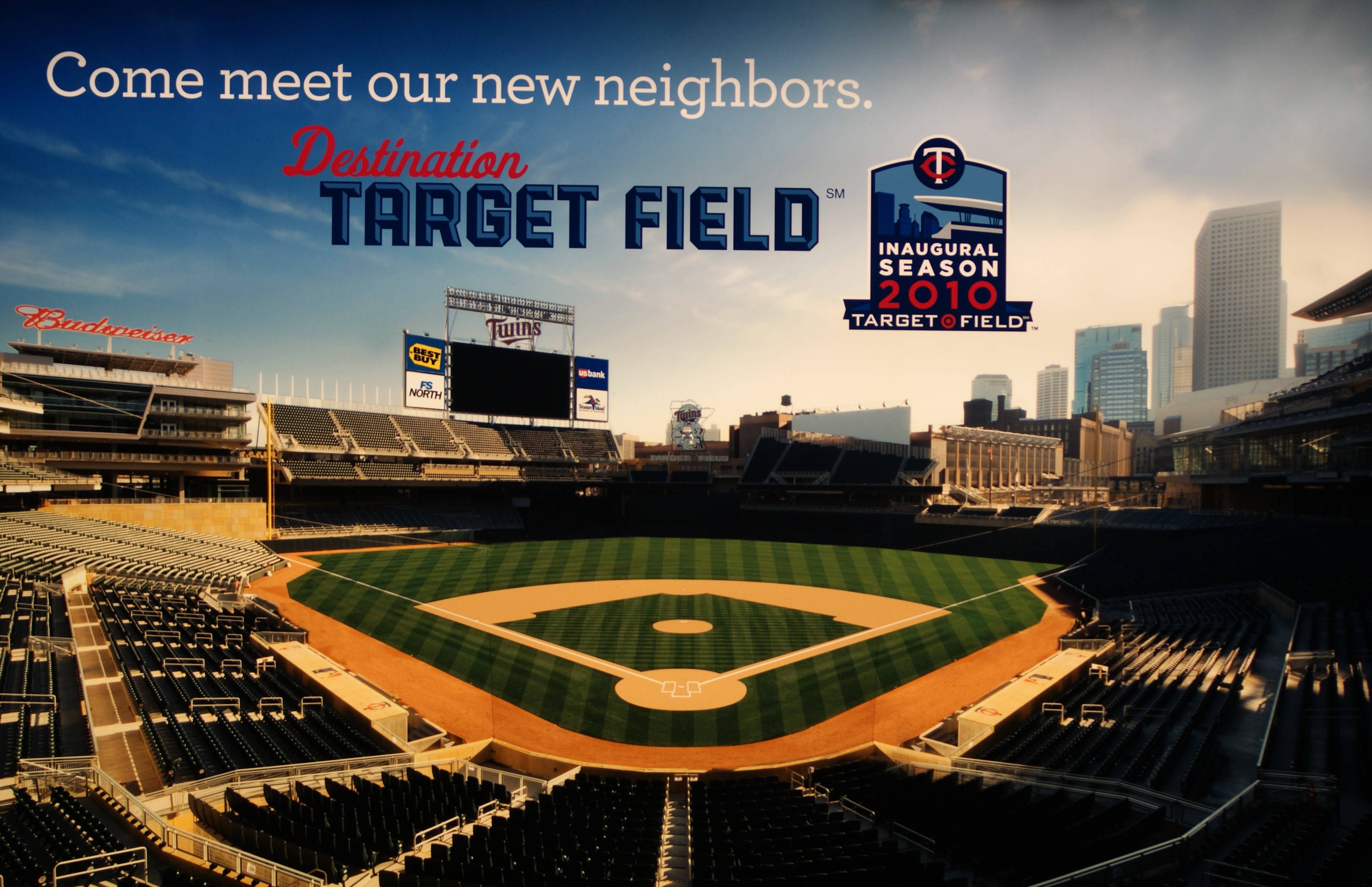 Target Field Wallpaper