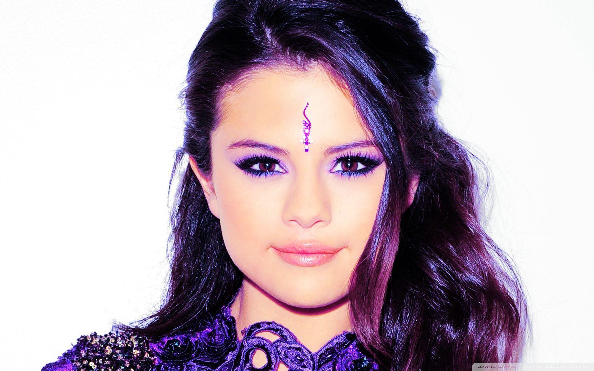 image For > Selena Gomez HD Wallpaper For Mobile