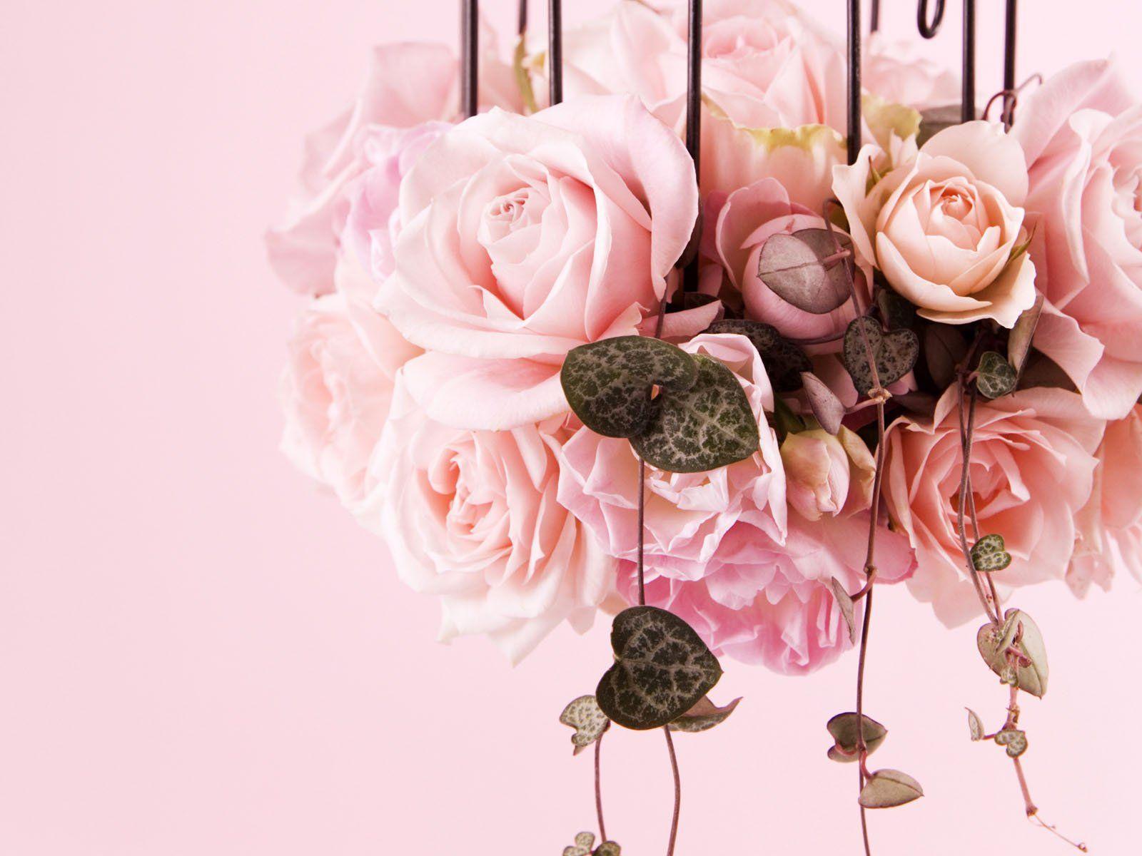 Desktop Wallpaper · Gallery · Nature · Decorative roses bouquets