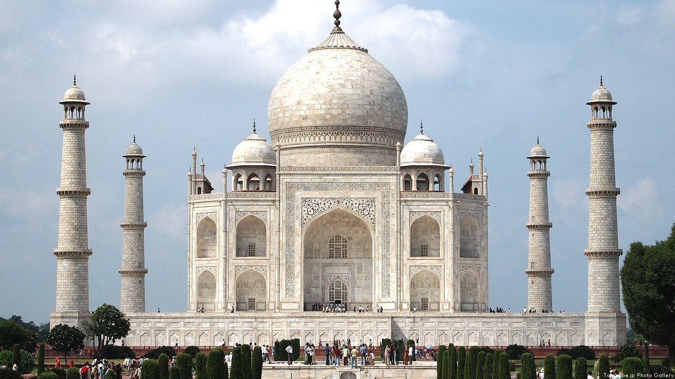 image For > Taj Mahal Wallpaper 1366x768