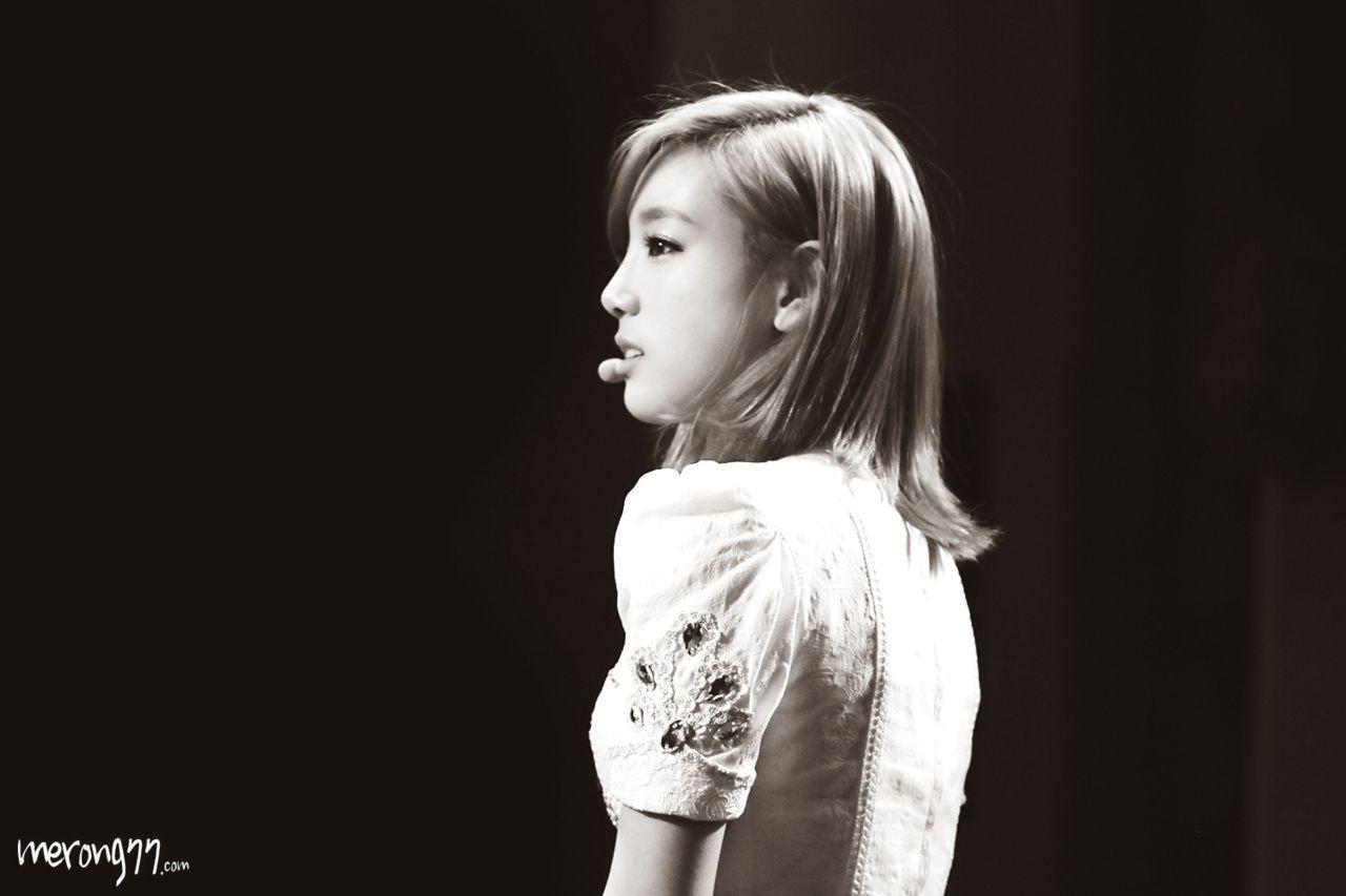 Hd Wallpaper Kim Tae Yeon Snsd Wallpaper Is High Definition