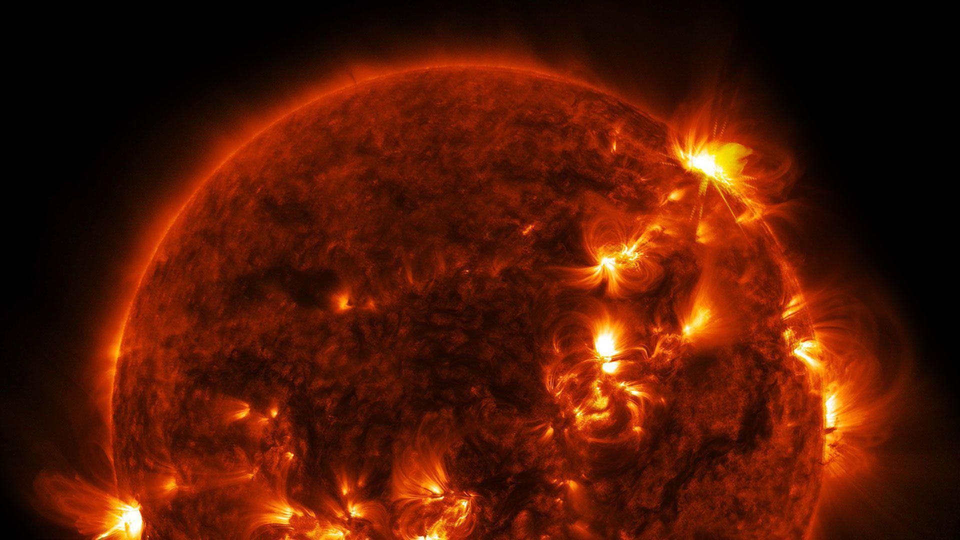 Bing Daily Wallpaper: Solar flare (© NASA)
