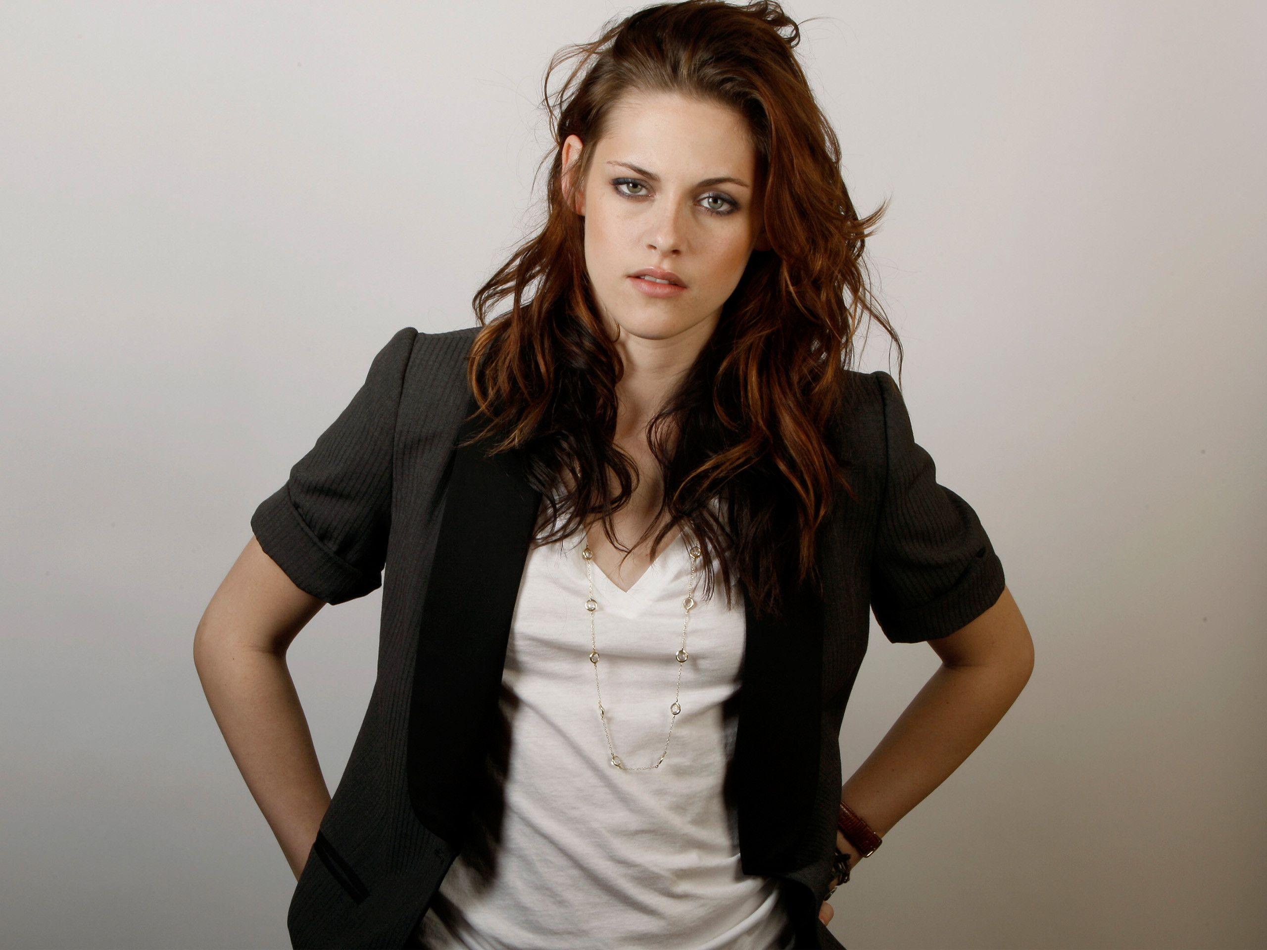 Kristen Stewart HD Wallpaper