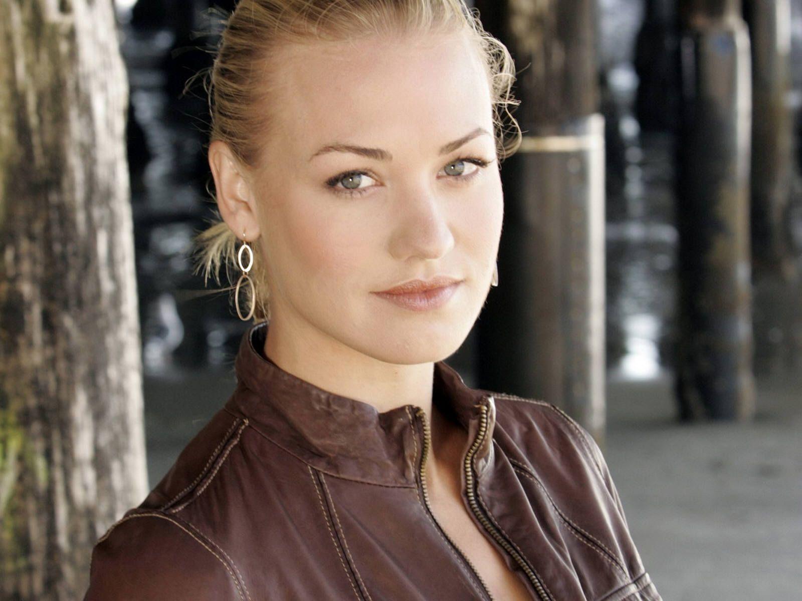Yvonne Strahovski Wallpapers - Wallpaper Cave