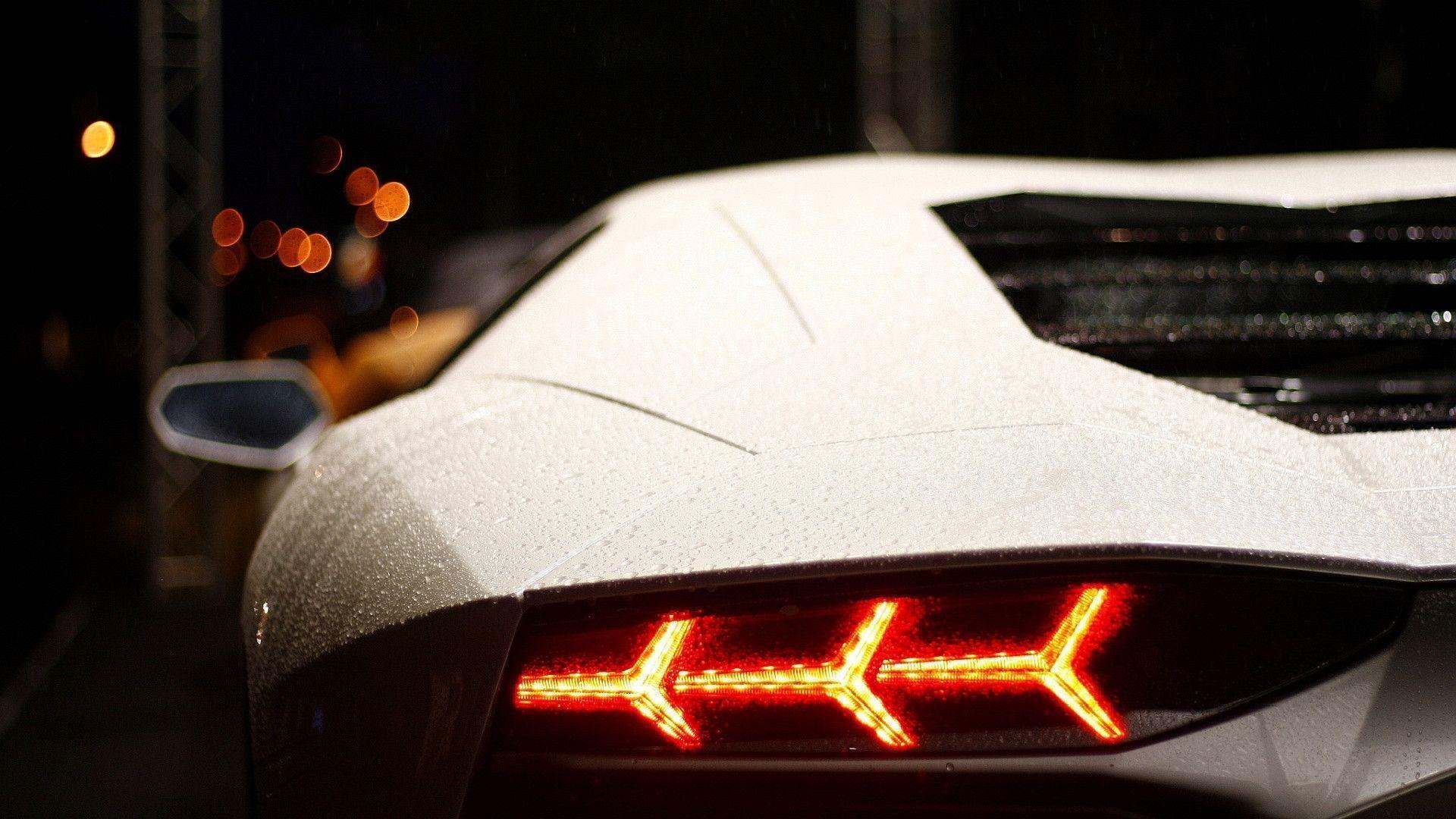 Lamborghini rear lights Wallpaper