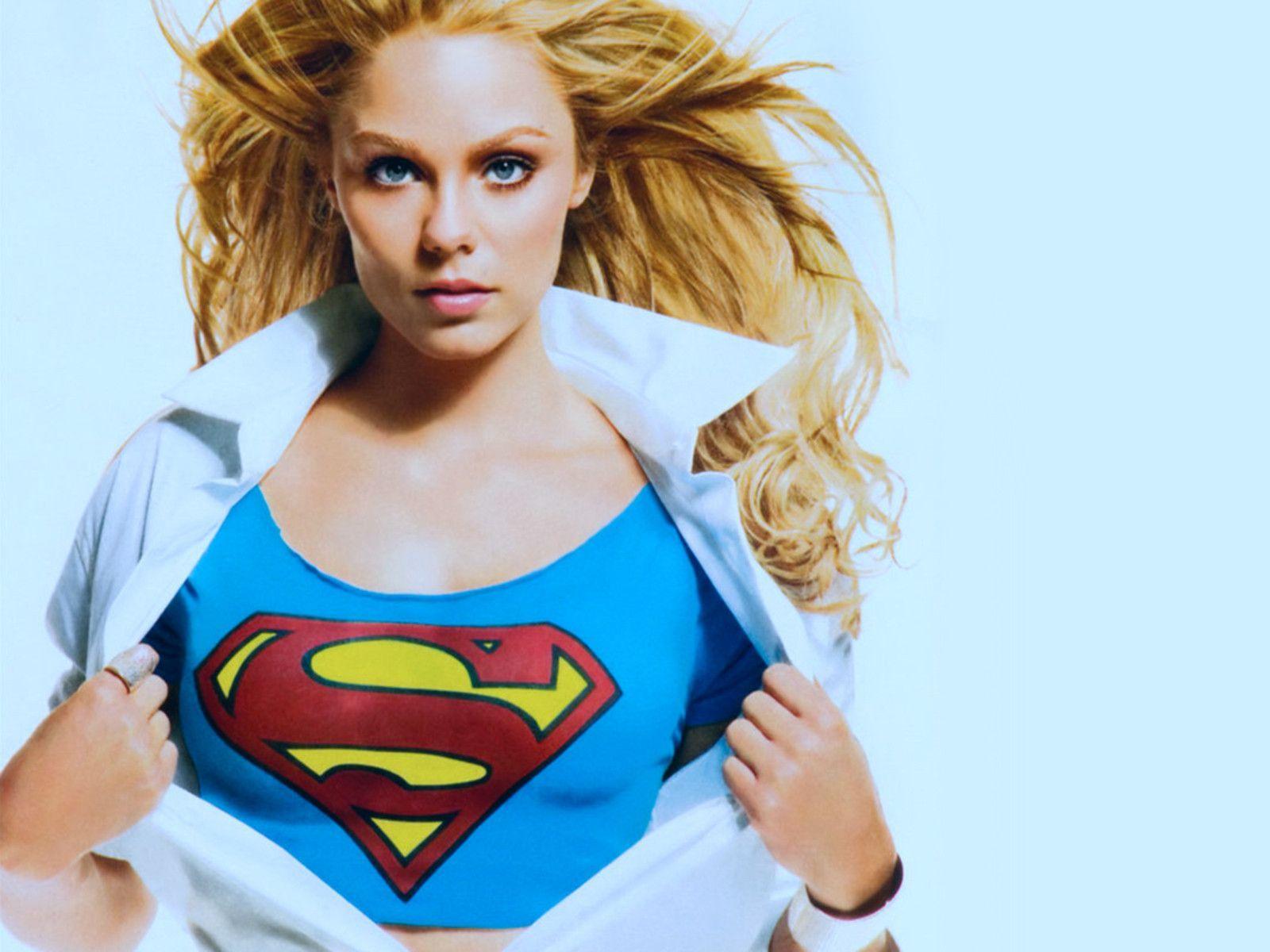 Laura Vandervoort Vandervoort Wallpaper