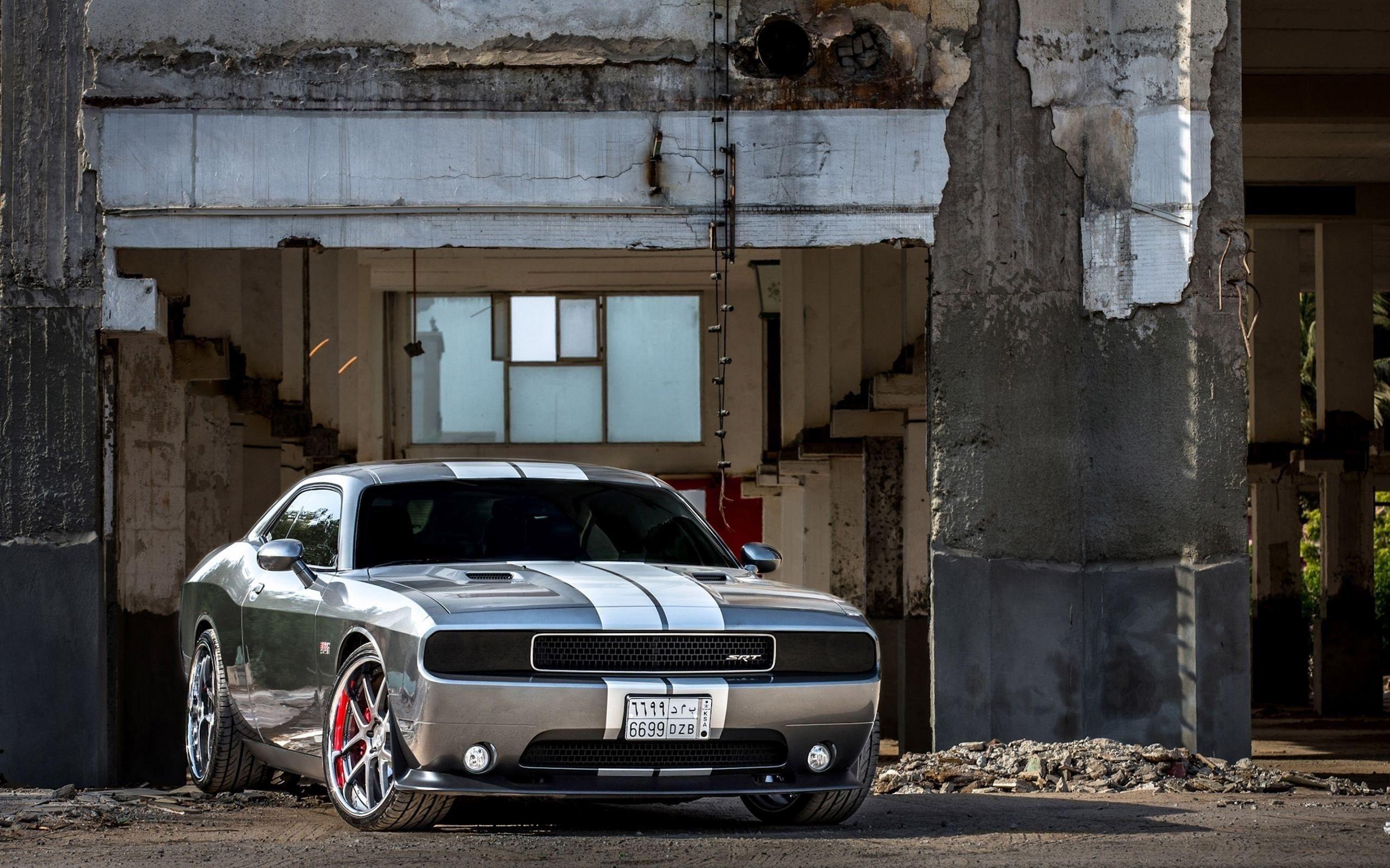 Dodge Challenger SRT8 Warehouse Photo HD Wallpaper