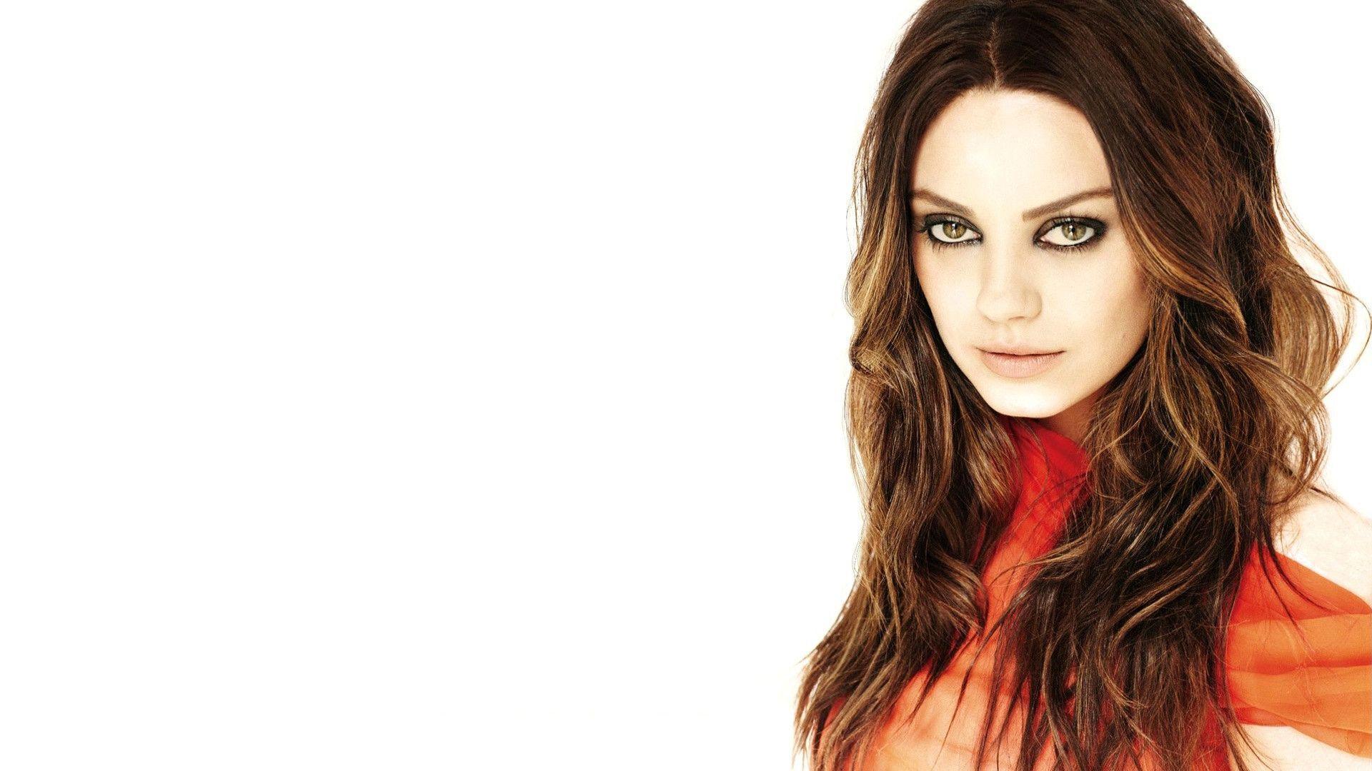 Mila Kunis desktop PC and Mac wallpaper