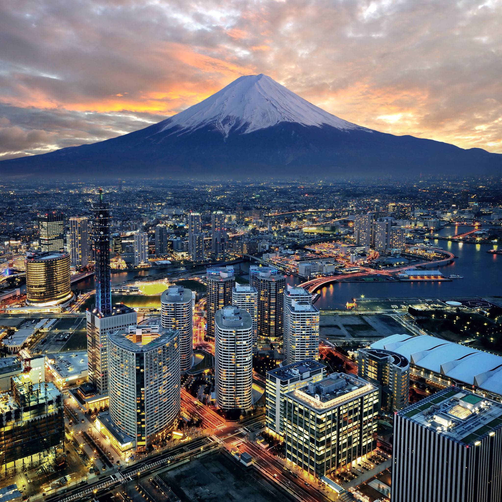 Japan Yokohama City And Mt. Fuji / HD iPad Wallpapers