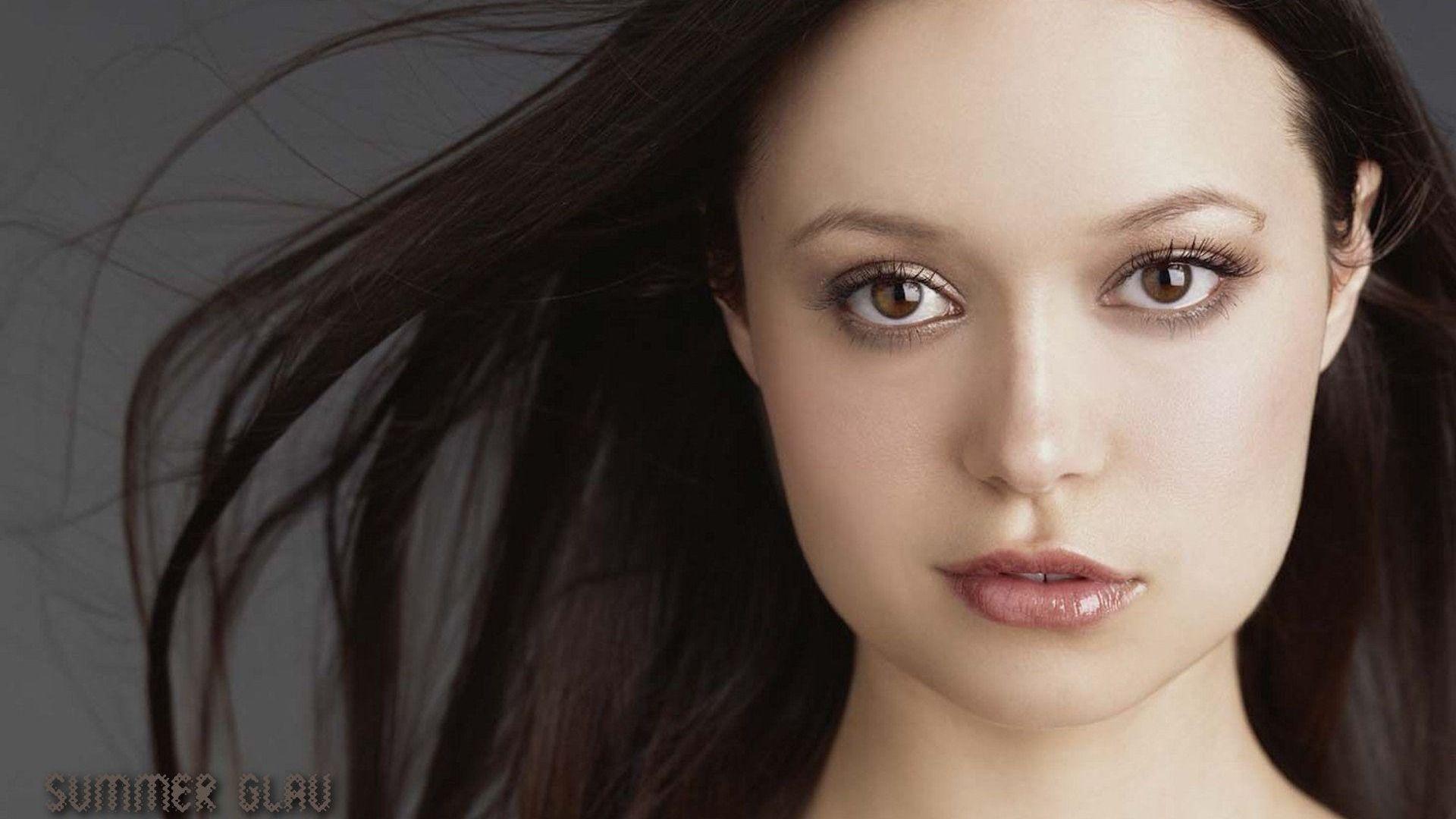 Summer Glau Wallpaper Download