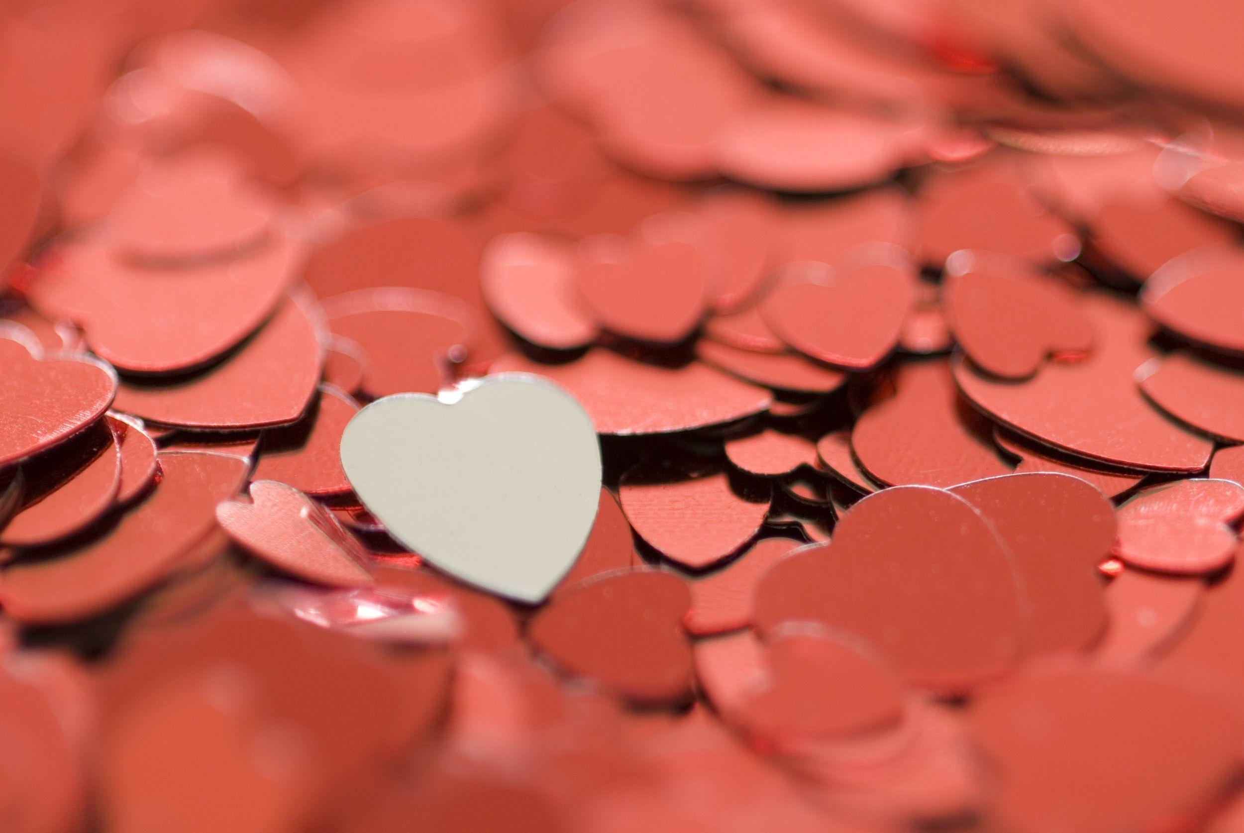 Free image of Silver and Red Hearts