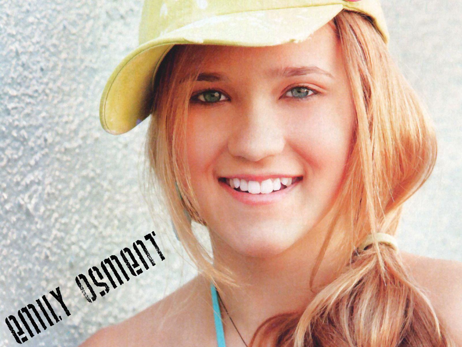Enjoy our wallpaper of the month!!! Emily Osment. Emily Osment