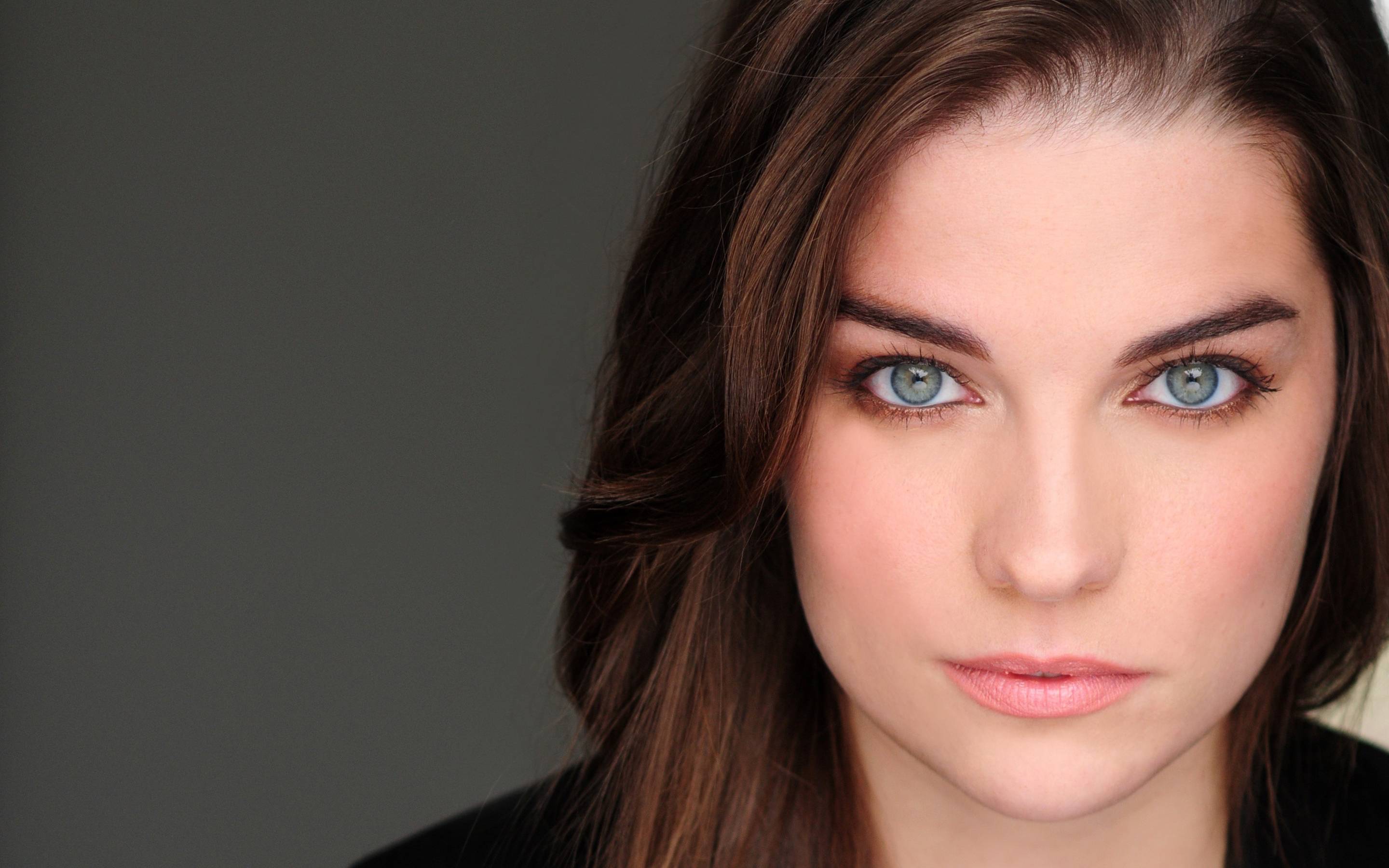 Annie murphy Wallpaper