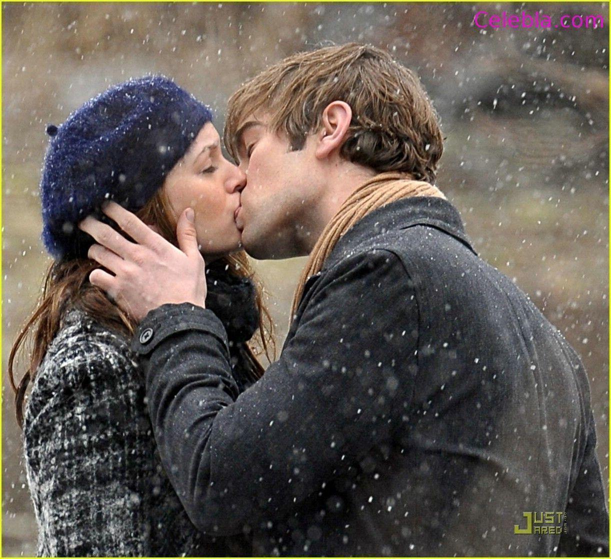 image For > Romantic Kissing Couples Wallpaper