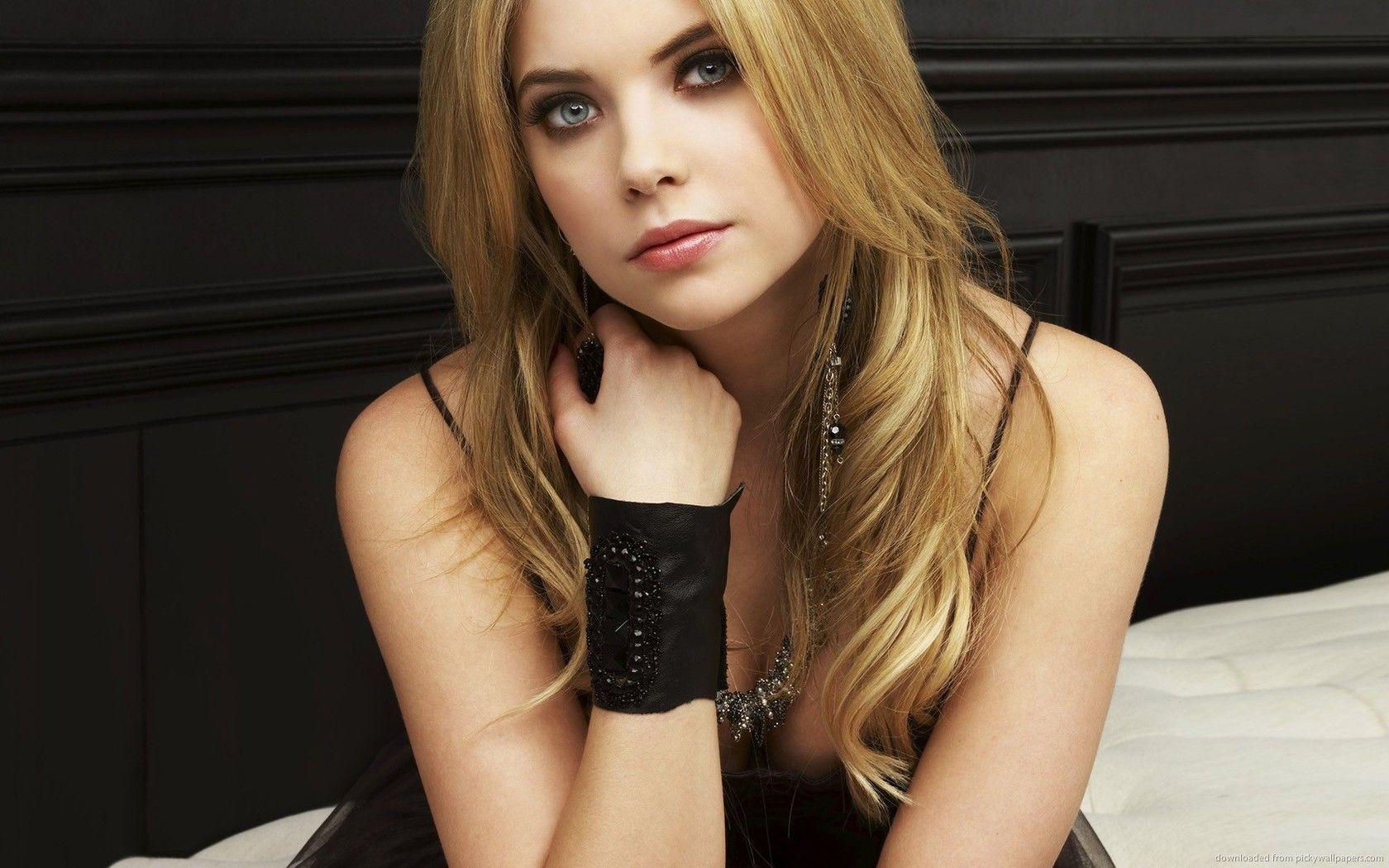 Ashley Benson Wallpaper
