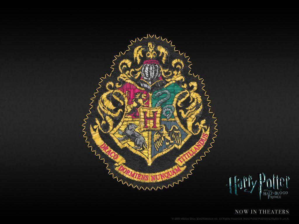image For > Harry Potter Wallpaper Hogwarts Crest