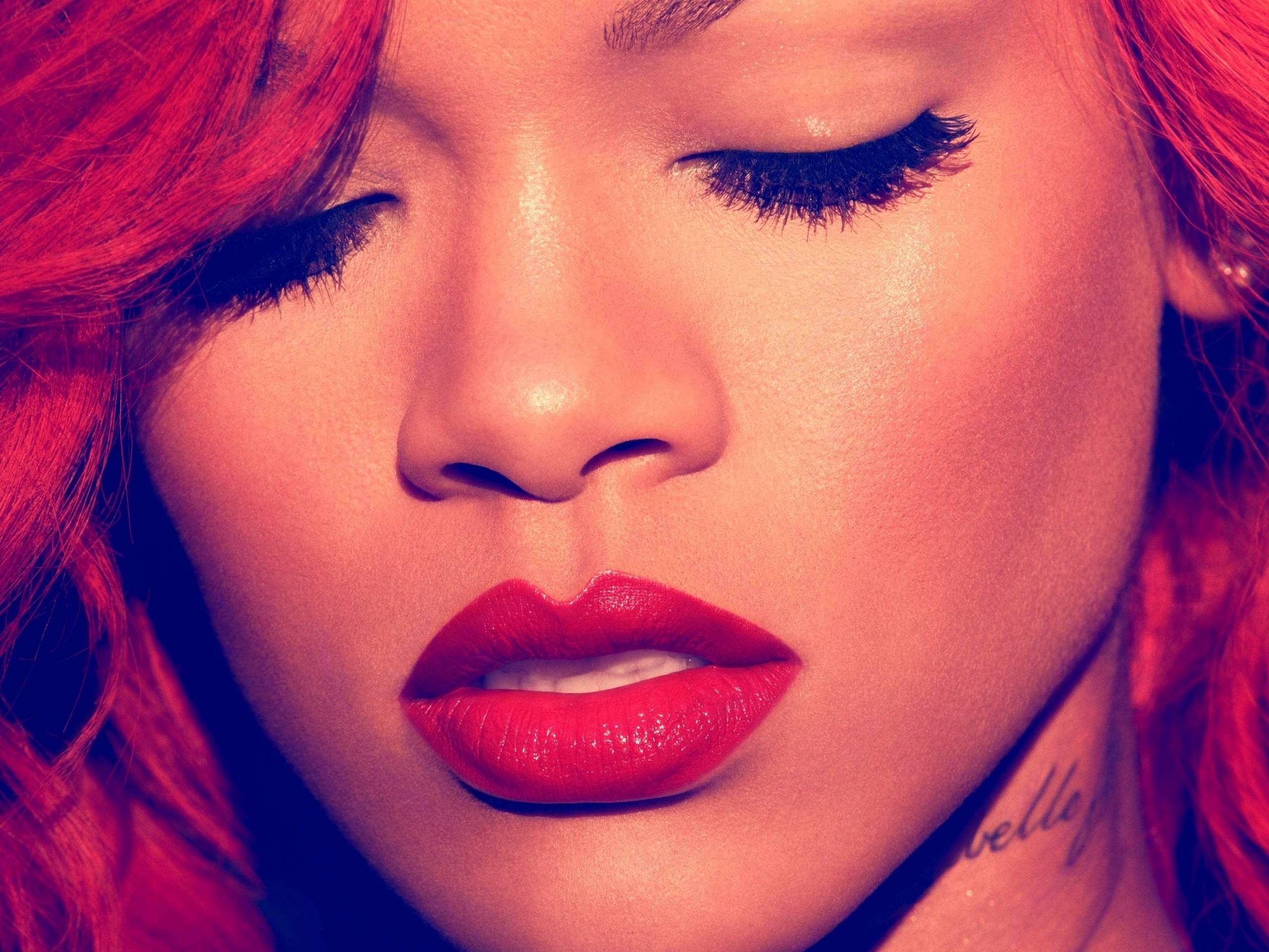 Rihanna Diamonds Wallpaper