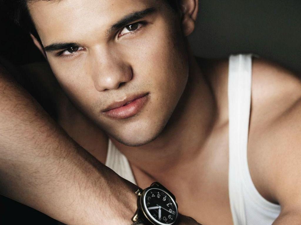 Handsome Taylor Lautner Image Desktop Background Free
