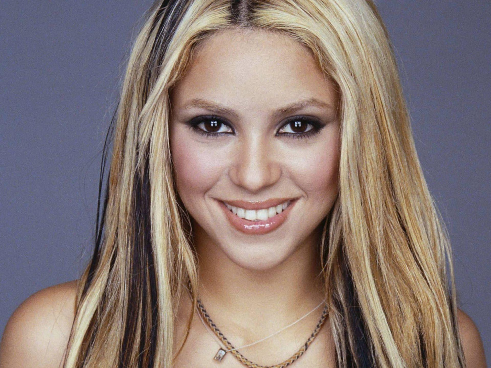 Shakira Wallpaper and Background