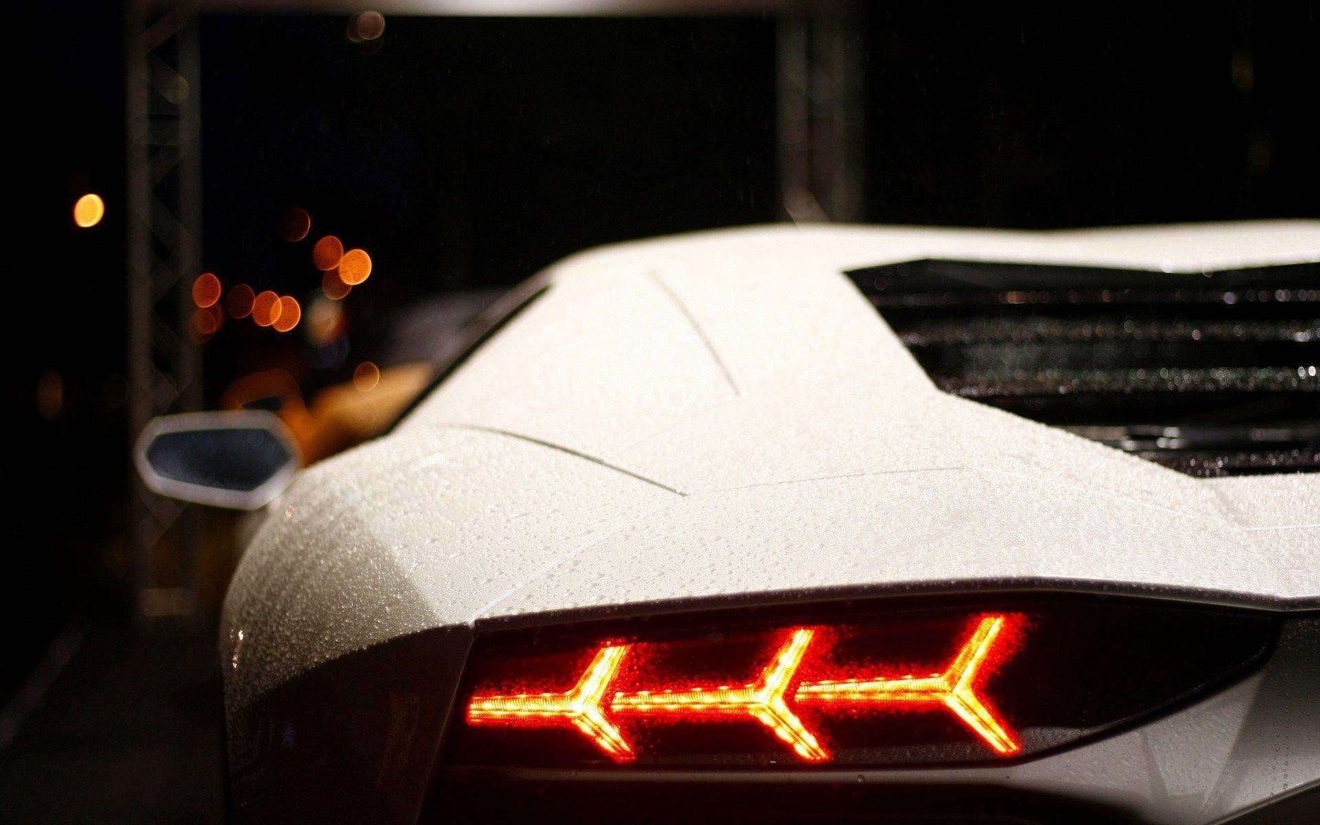 Lamborghini Aventador LP700 4 White Rain HD Wallpaper