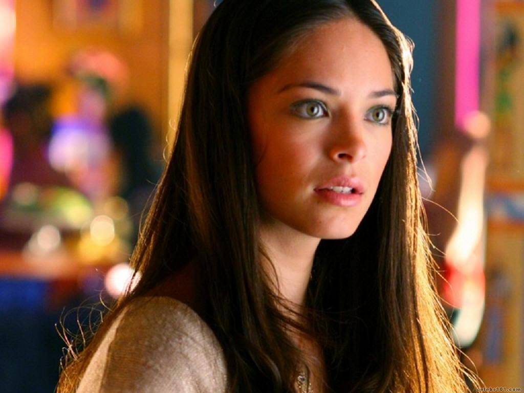 Kristen Kreuk Kreuk Wallpaper