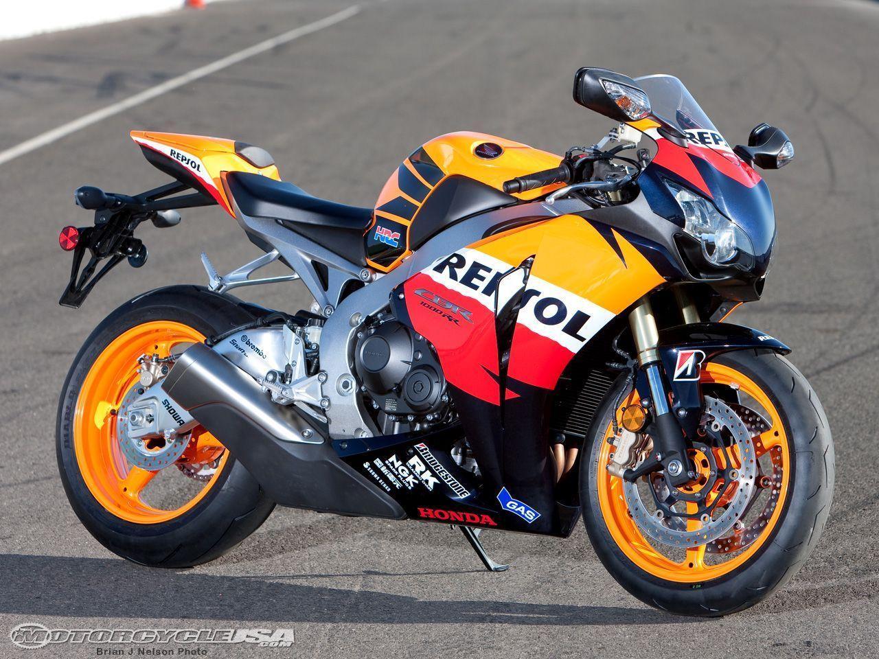 honda motorcycle wallpaper 2009 honda cbr1000rr track free