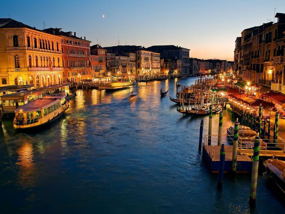 Rialto Bridge Photo, Venice, Italy Wallpaper