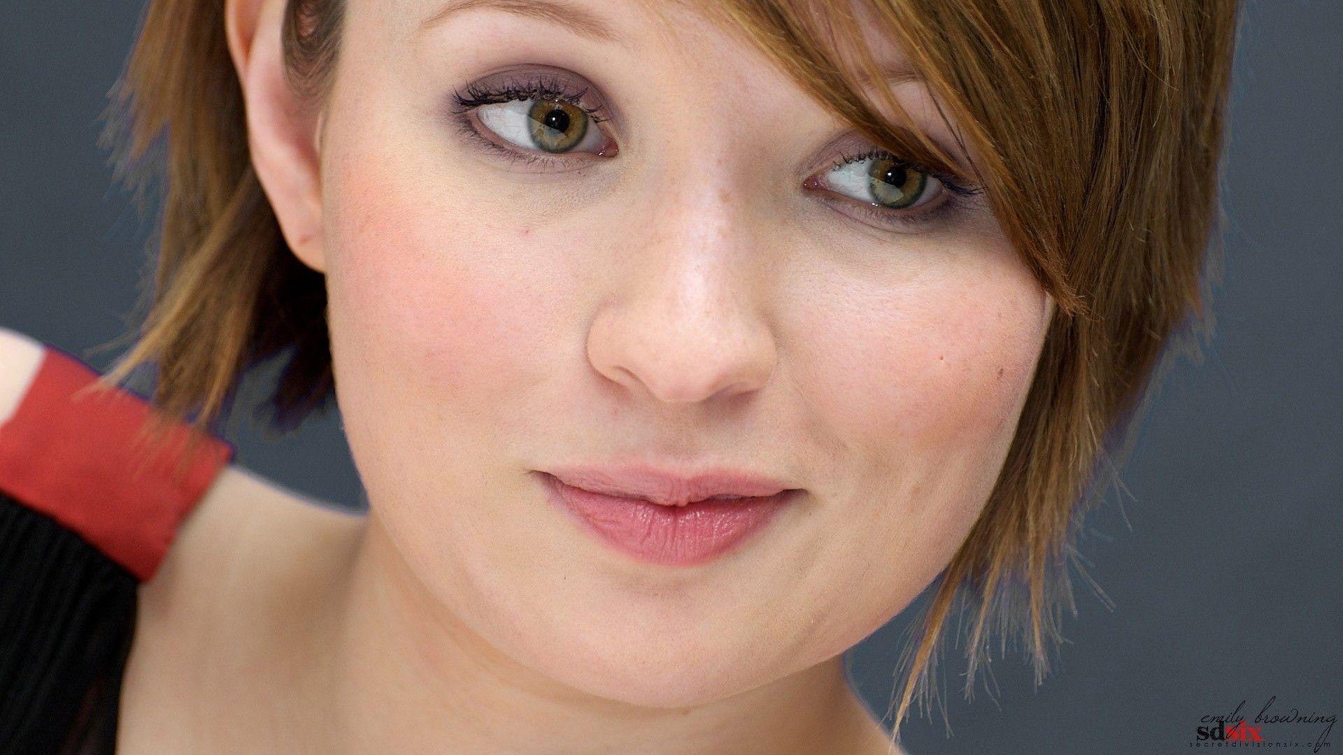 Beauty Emily Browning Image 08. hdwallpaper