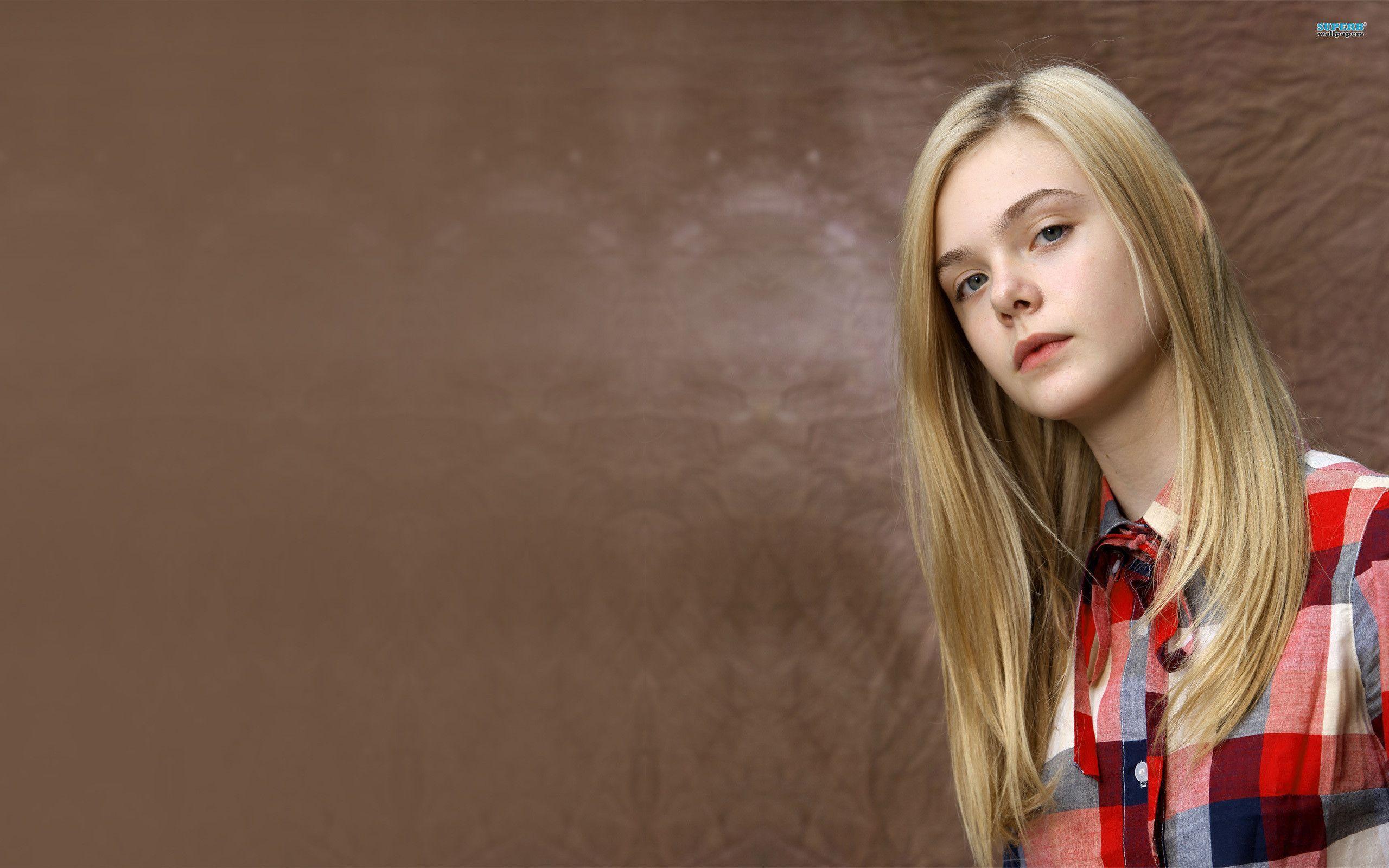 Elle Fanning Wallpapers - Wallpaper Cave