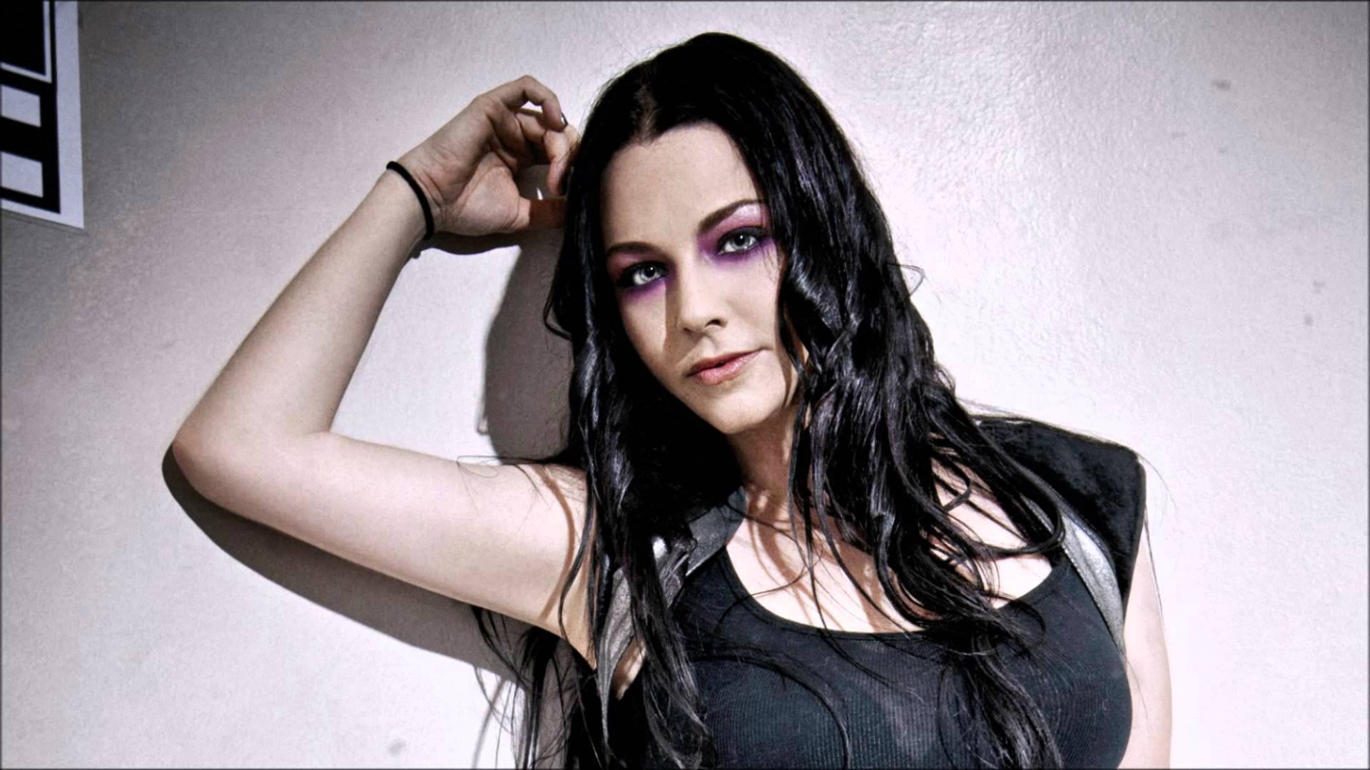 102.9 The Buzz Rock. sQueeGee Interviews Amy Lee of Evanescence