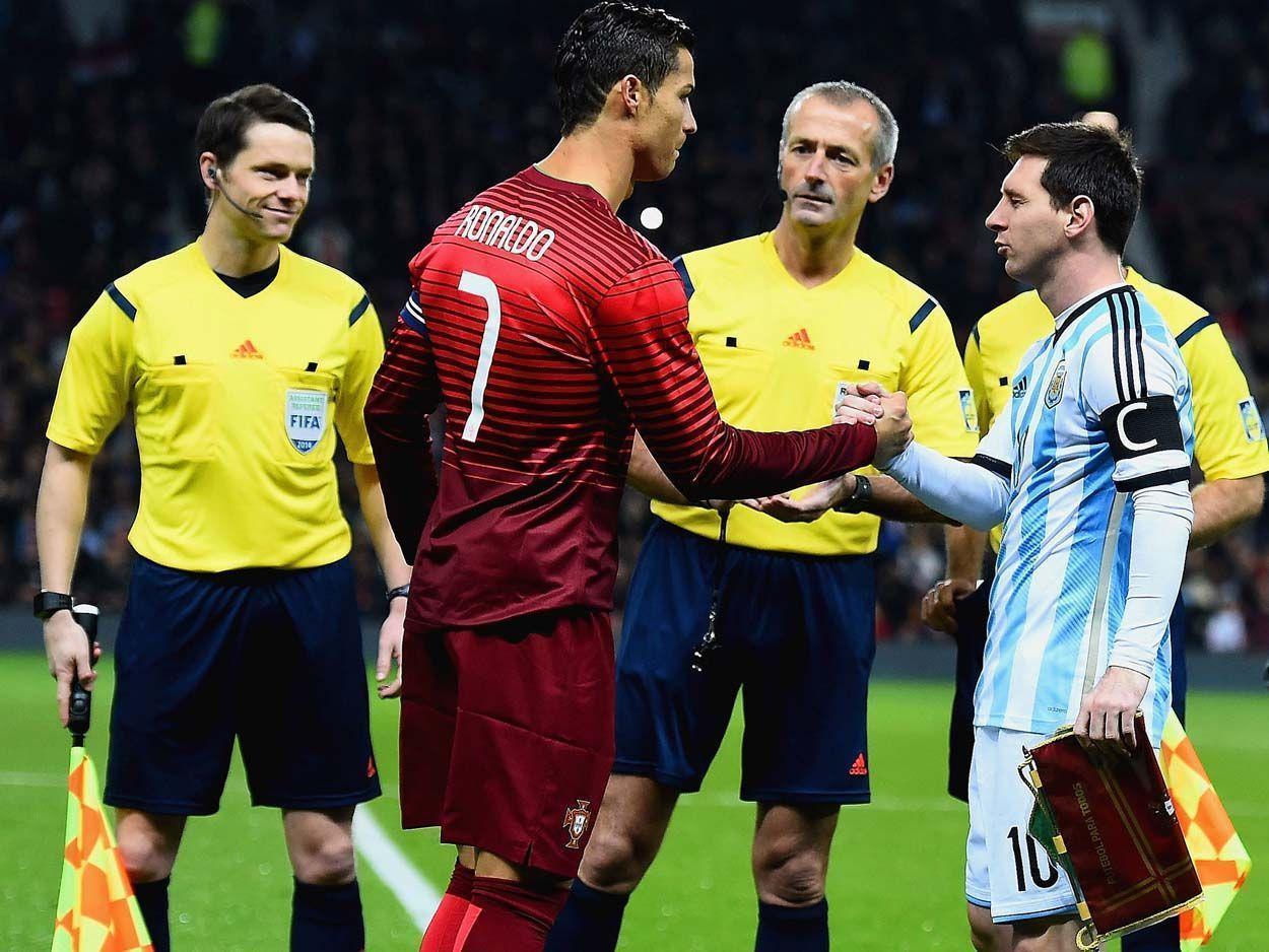 Messi and Ronaldo greeted each other