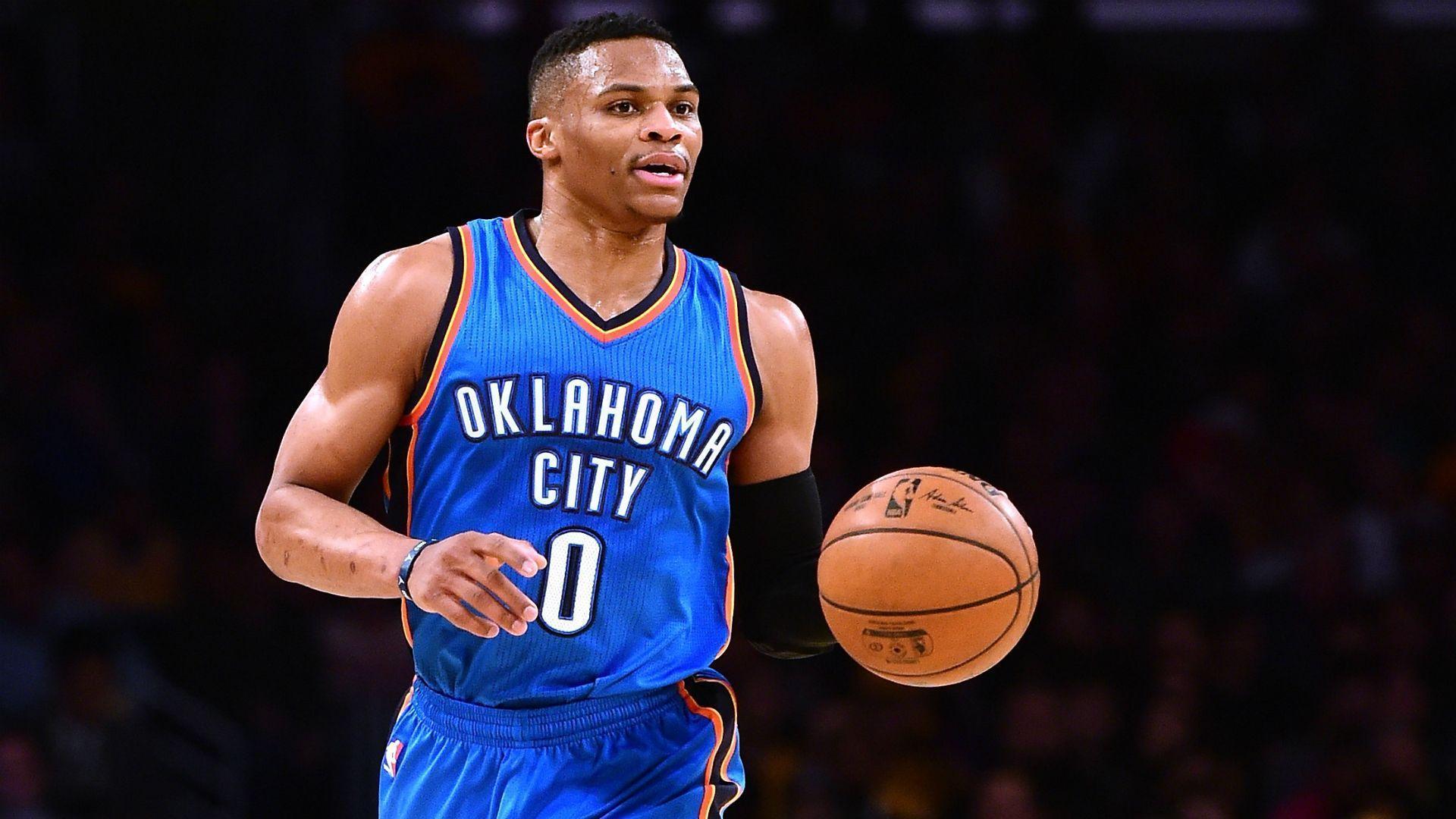 Kevin Durant: Russell Westbrook was playing NBA 2K &;on rookie