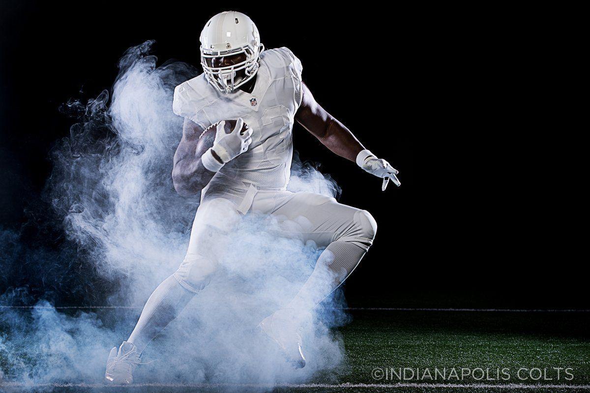 Indianapolis Colts Unveil New Uniform Design for 2015