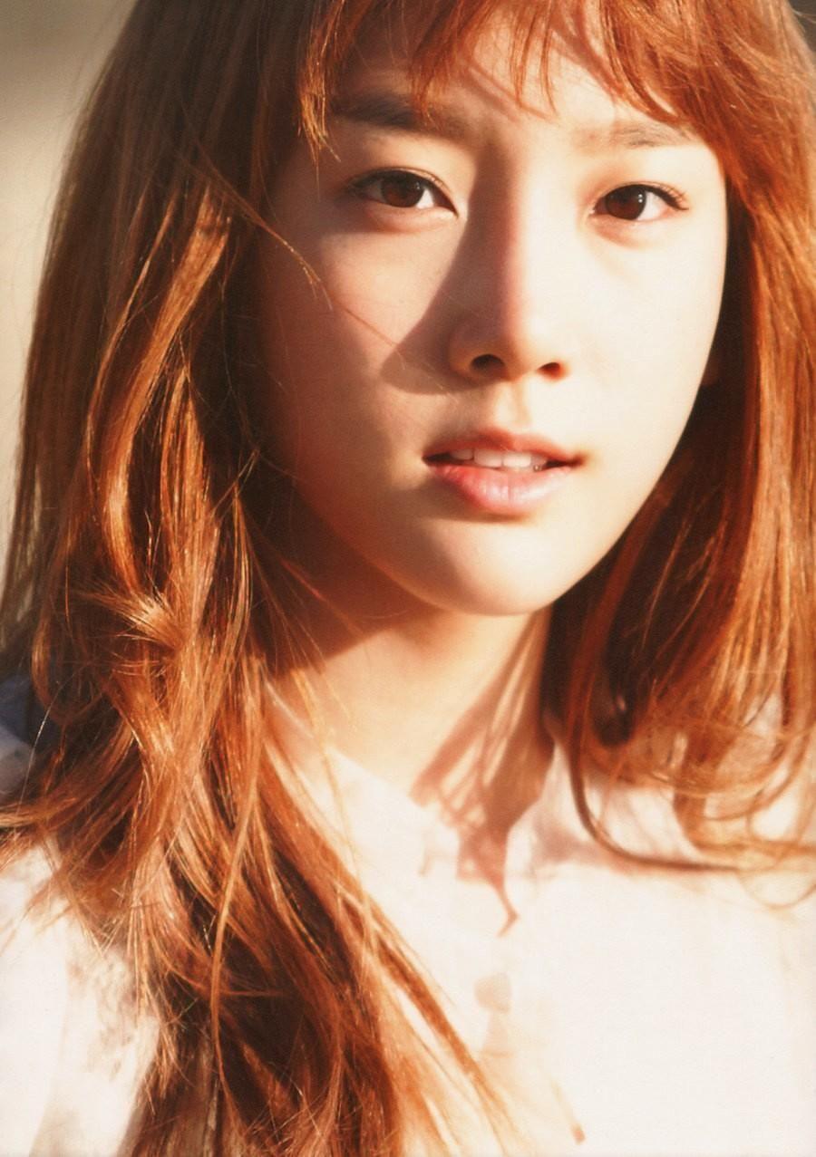 Kim Taeyeon Wallpaper HD Download
