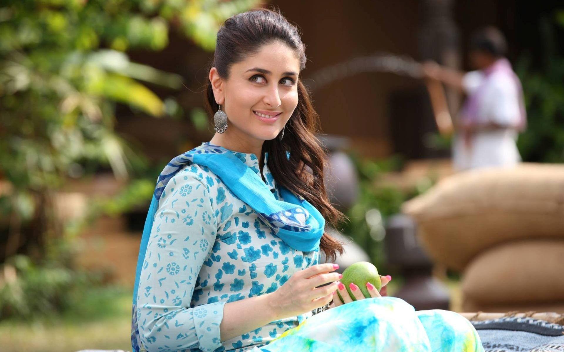 Kareena Kapoor Wallpapers 2016 - Wallpaper Cave