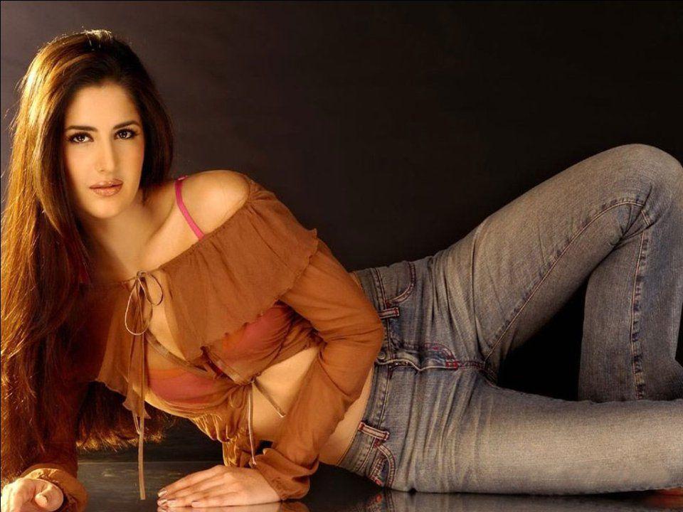 Best Photography Wallpaper Free Download: Bollywood Actress