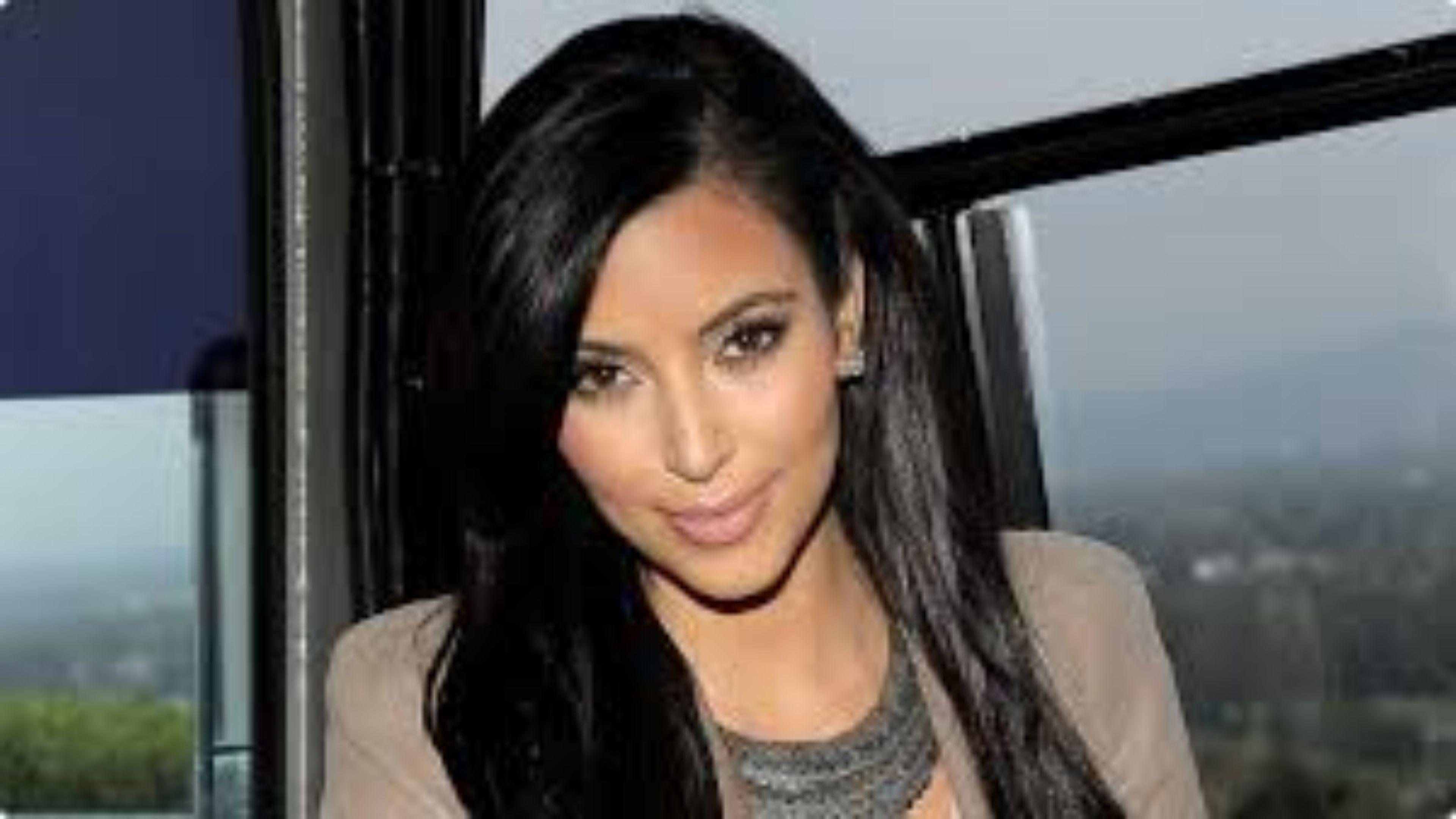 Free 2016 Kim Kardashian 4K Wallpaper. Free 4K Wallpaper