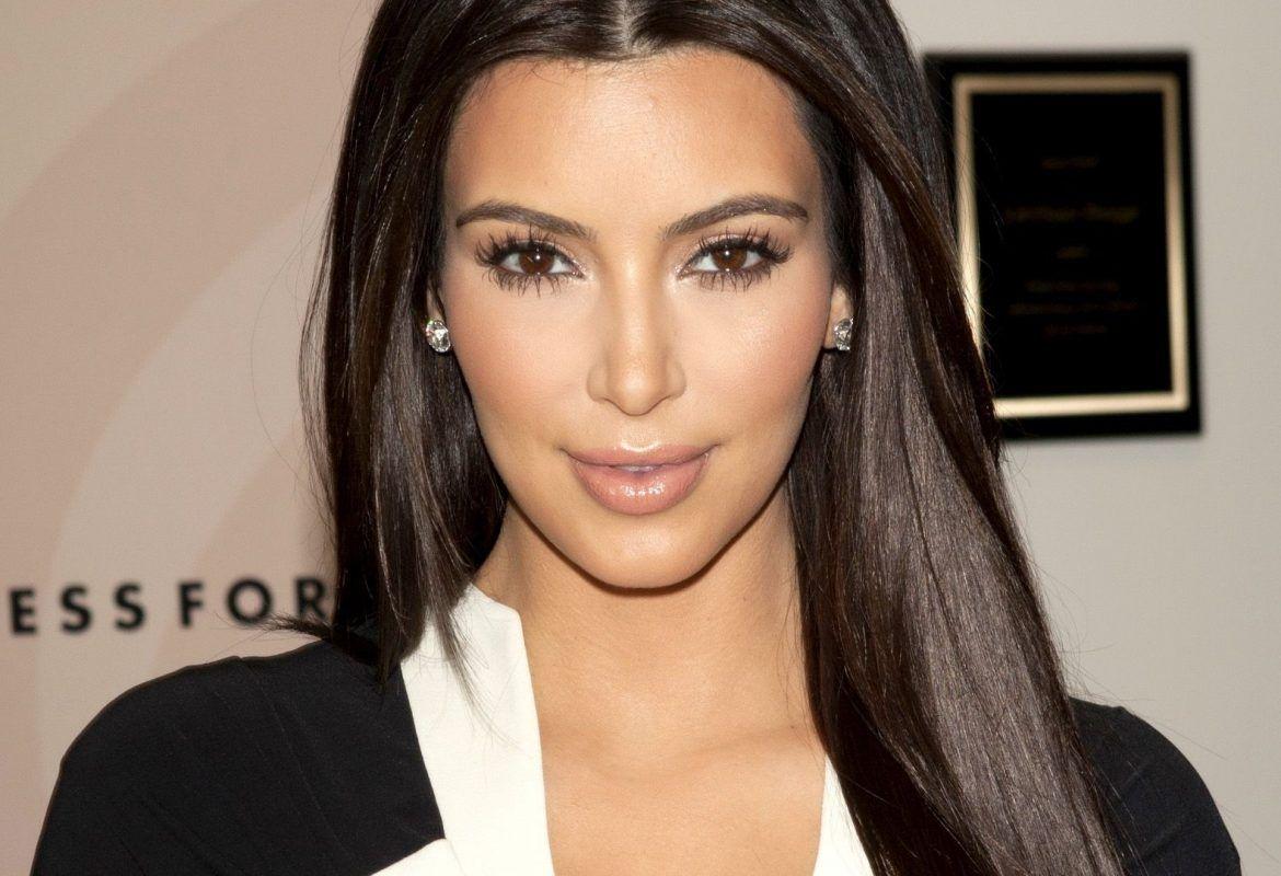 Kim Kardashian HD Wallpaper Kim Kardashian high quality and defi