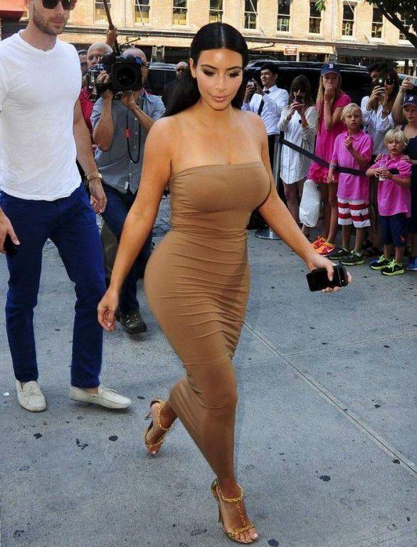 Hot Kim Kardashian wallpaper, Photo Free to Download