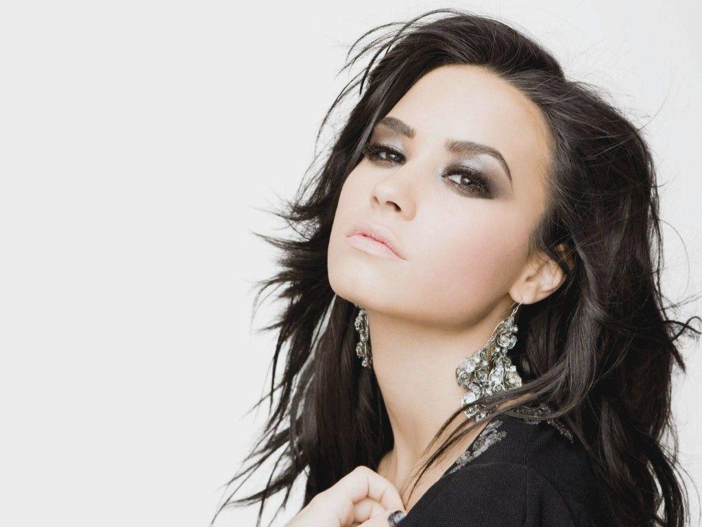 Demi Lovato HD Picture 33 Wallpaper