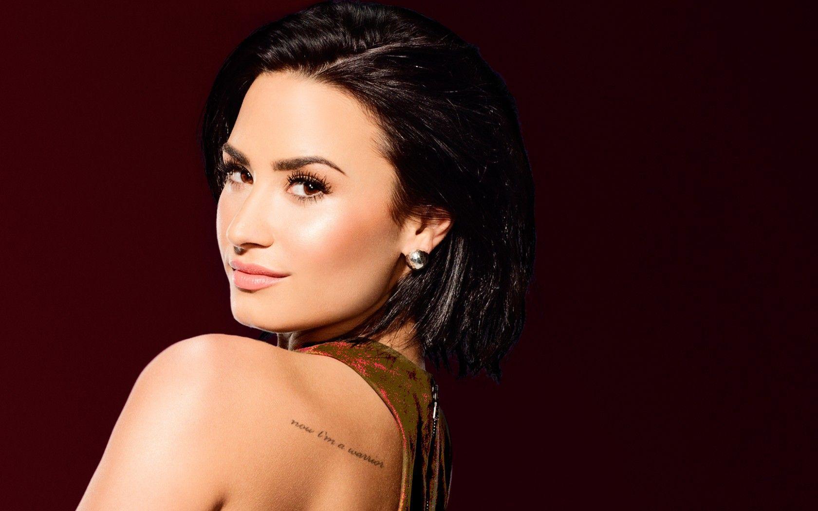 Demi Lovato Saturday for Night Live Photohoot