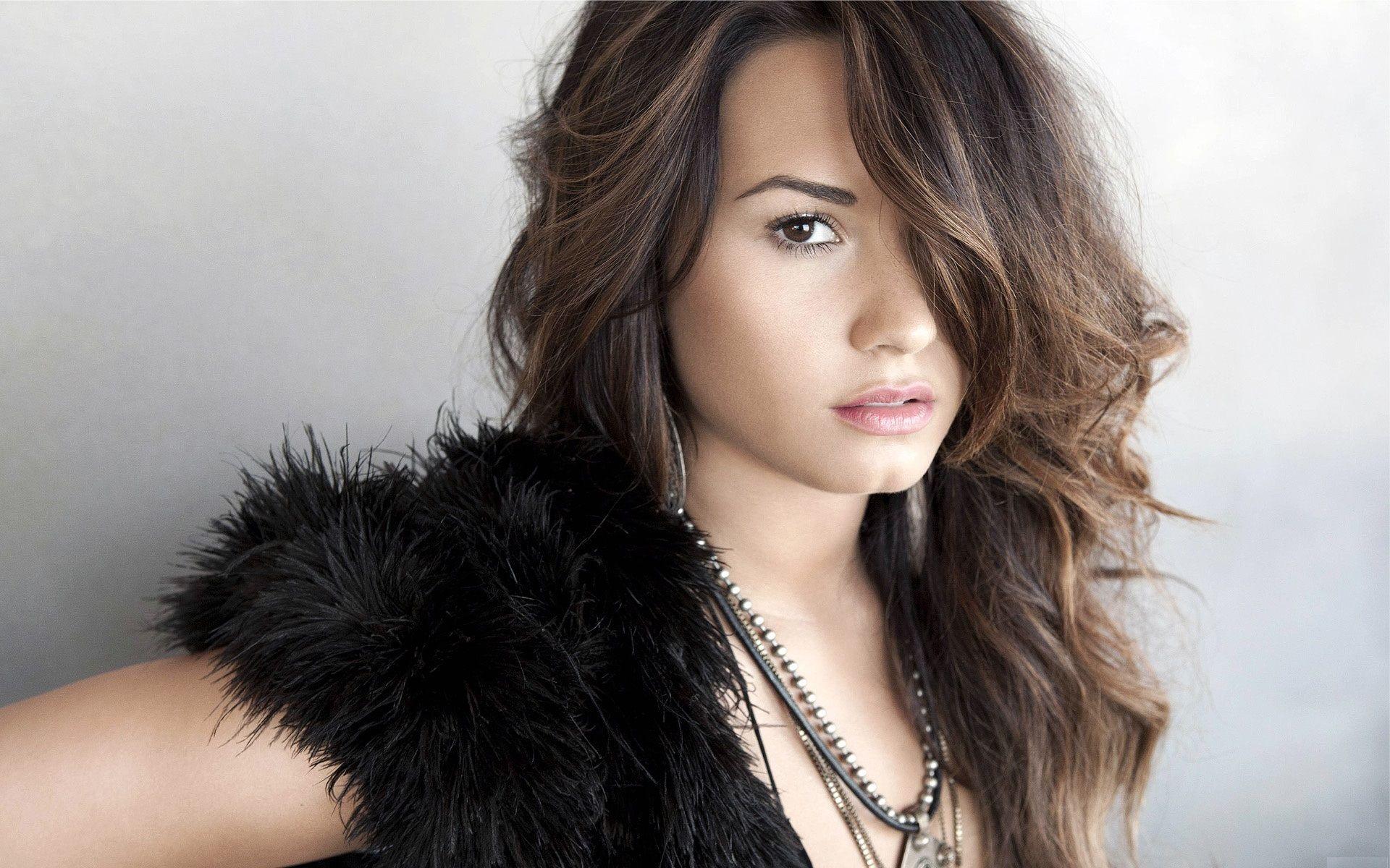 Demi Lovato HD Picture HD Image